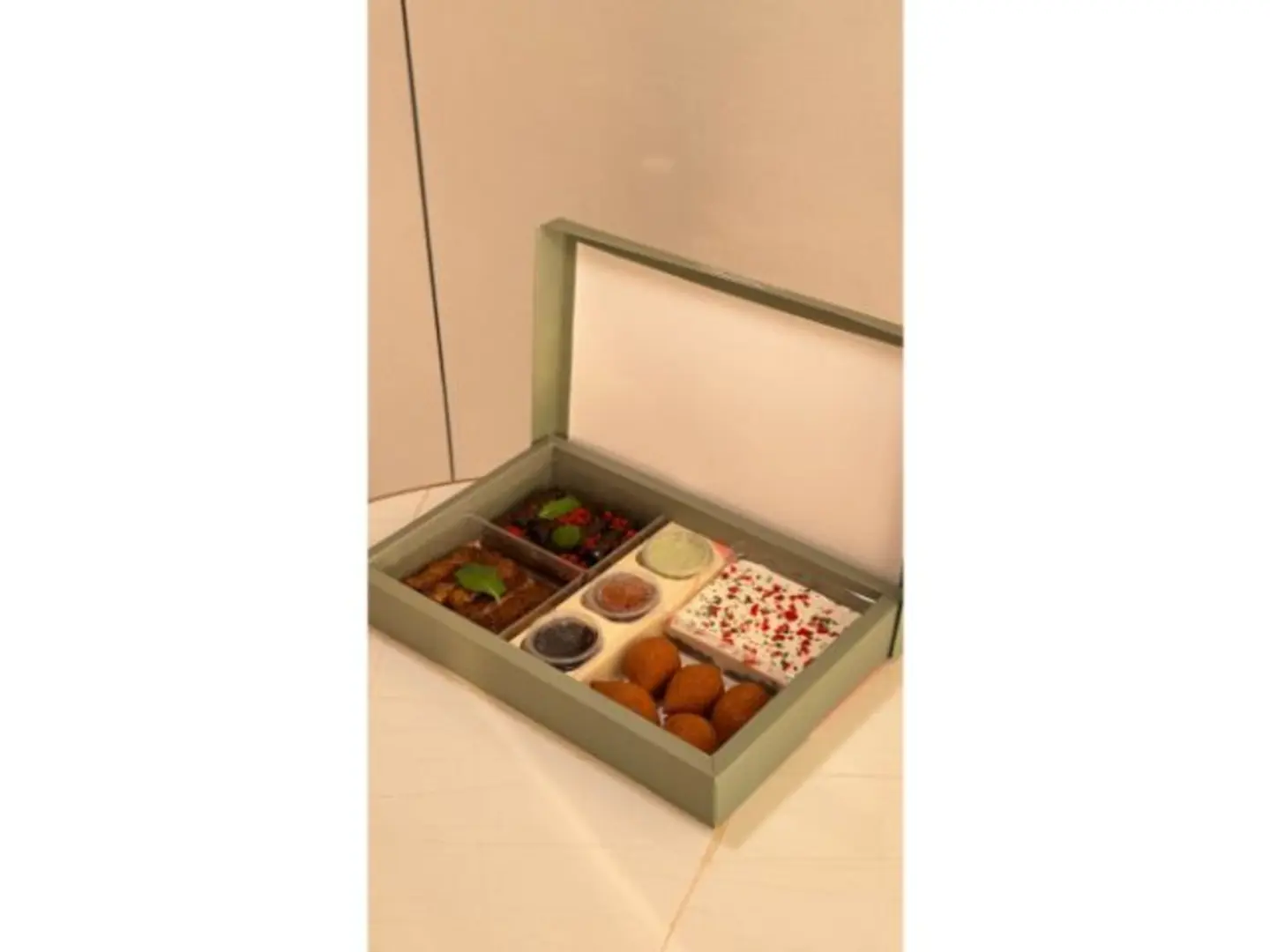 بوكس يبرق كبير