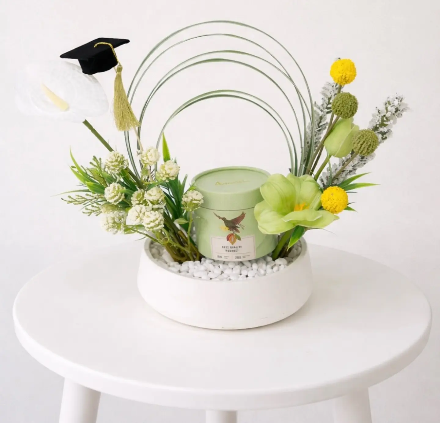 شوكليت انوش مع قاعدة تخرج ٤