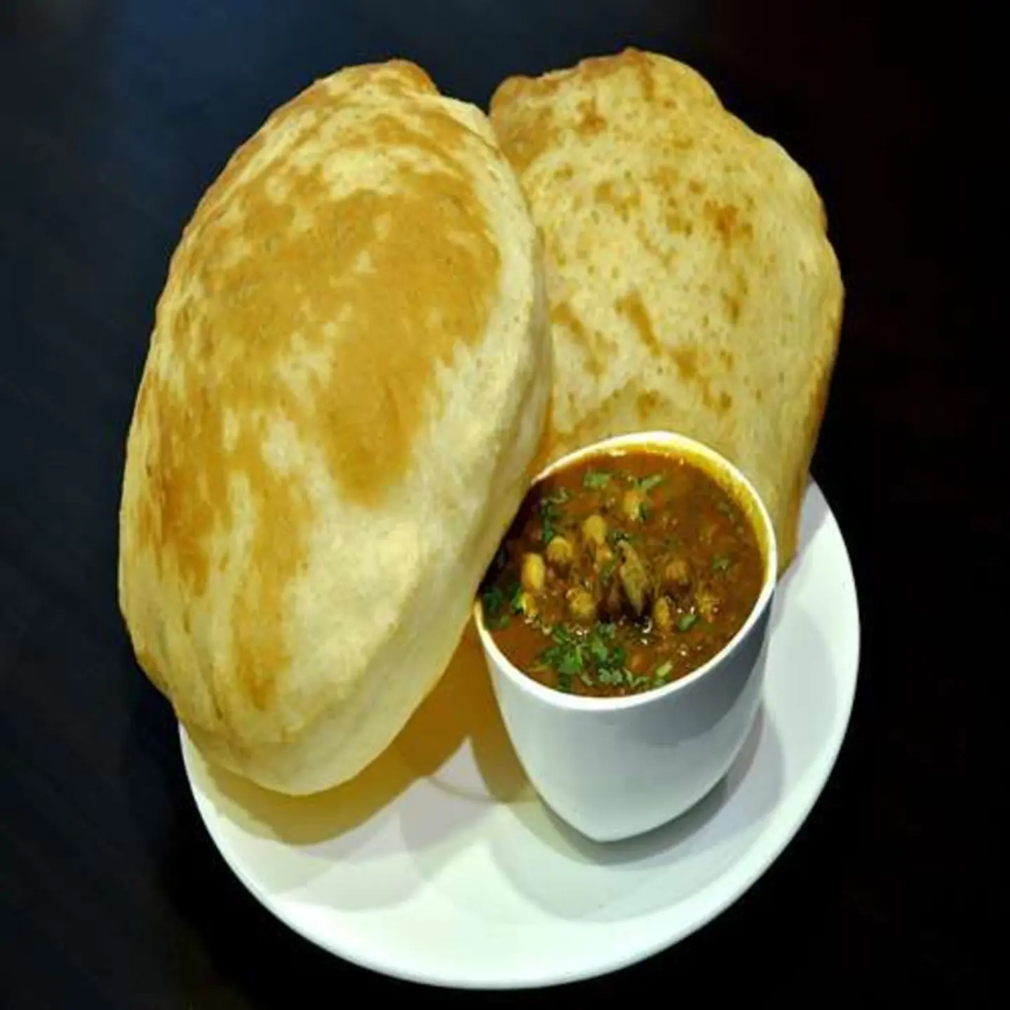 Chola Bhatoora With 3 Pcs Bhatoora