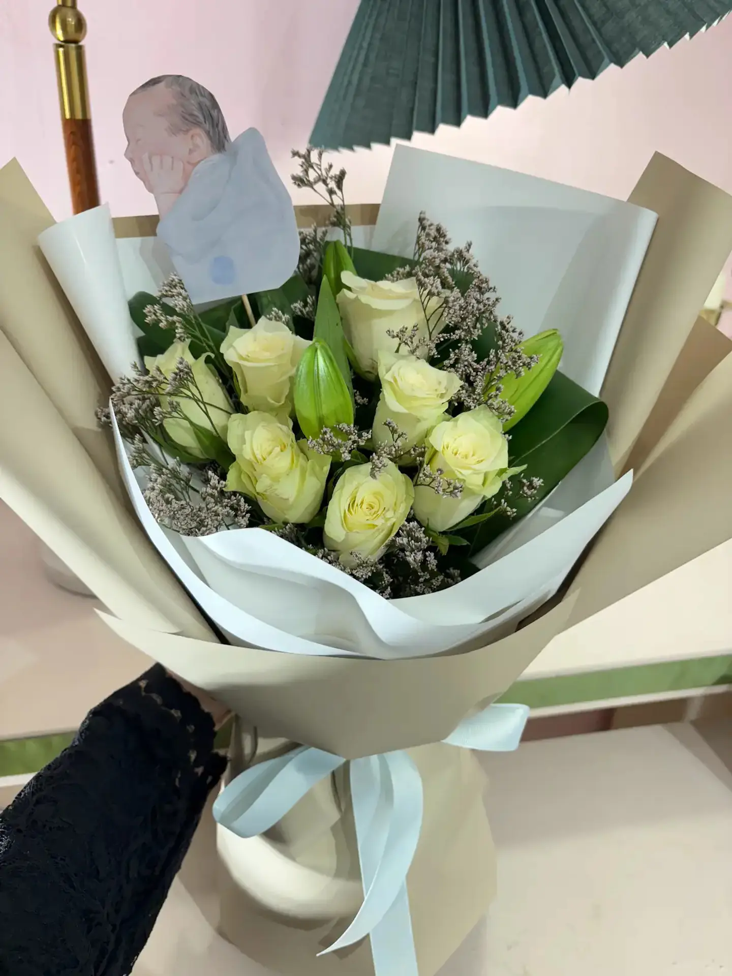 باقة بيضاء مولود