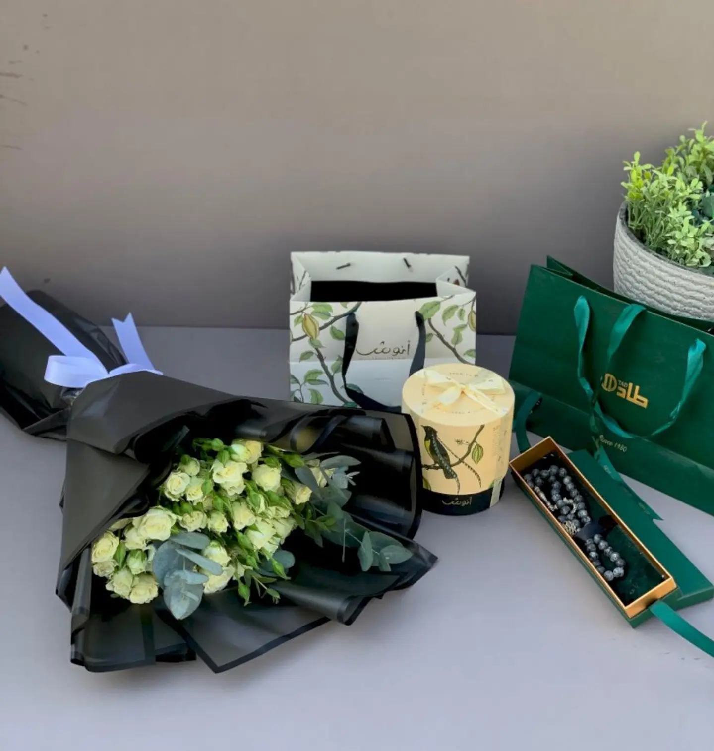 Tad Rosary With A Bouquet And Anoush Chocolates