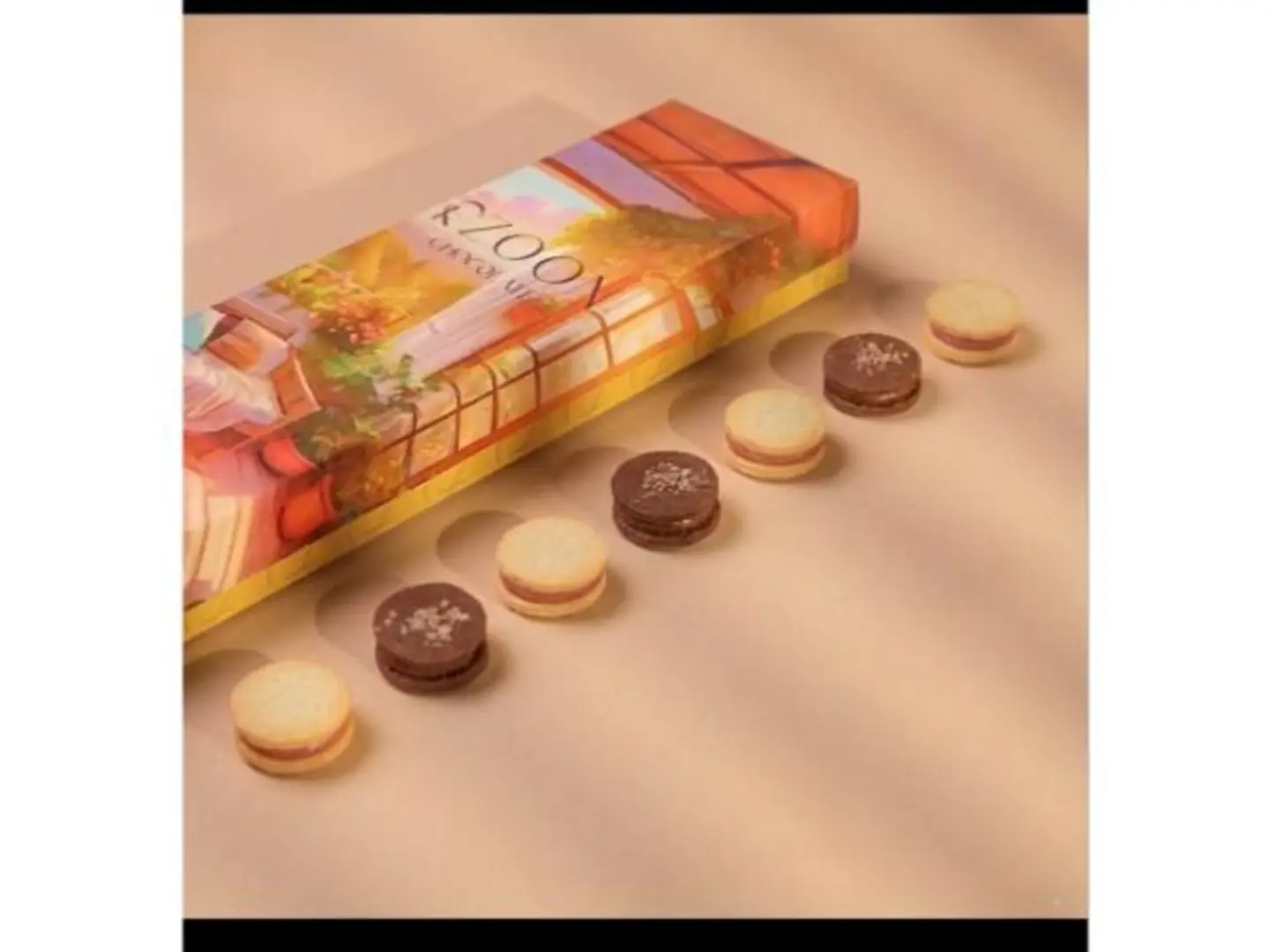 Petit Four Box