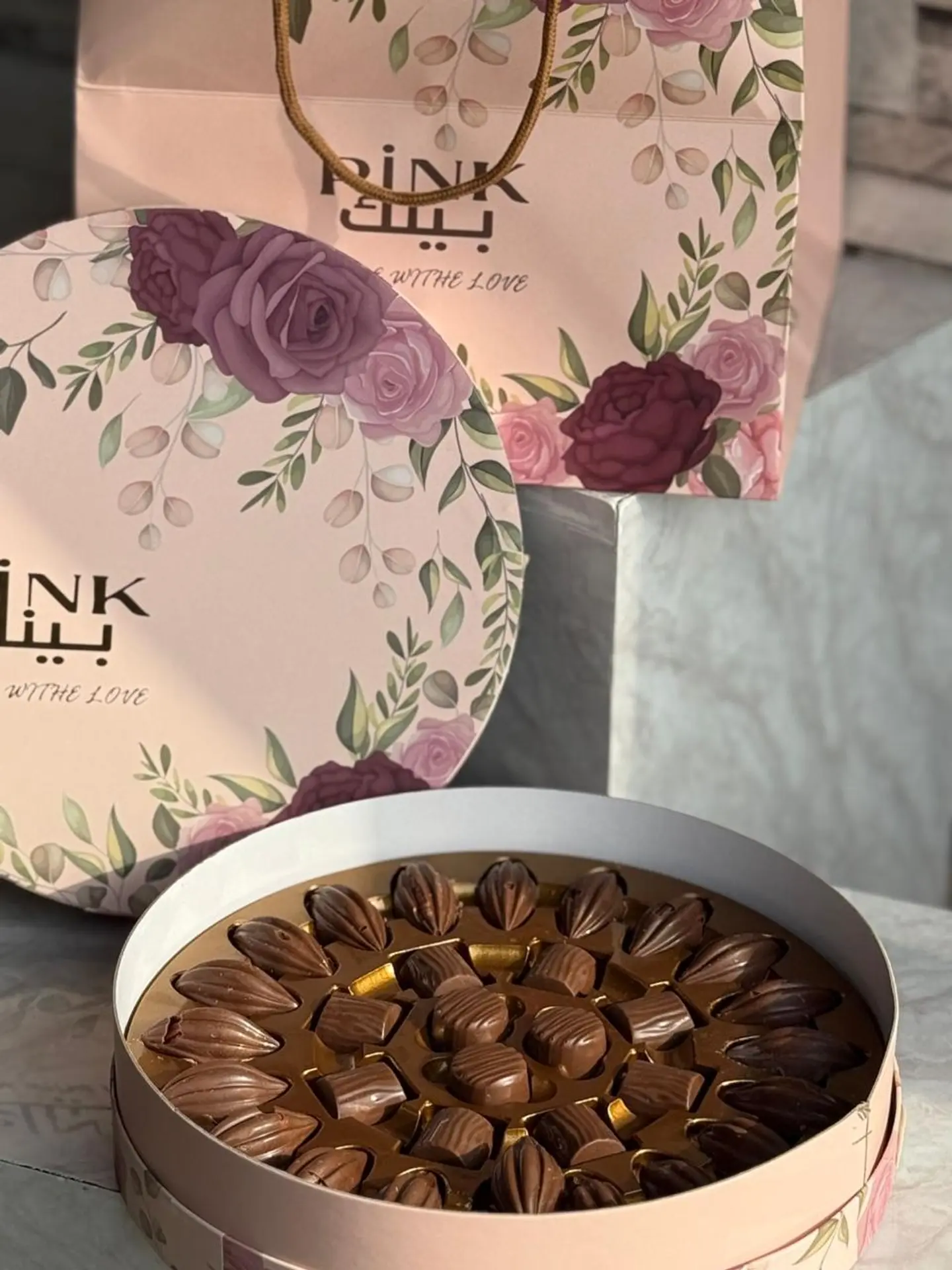 Round Chocolate Chocola