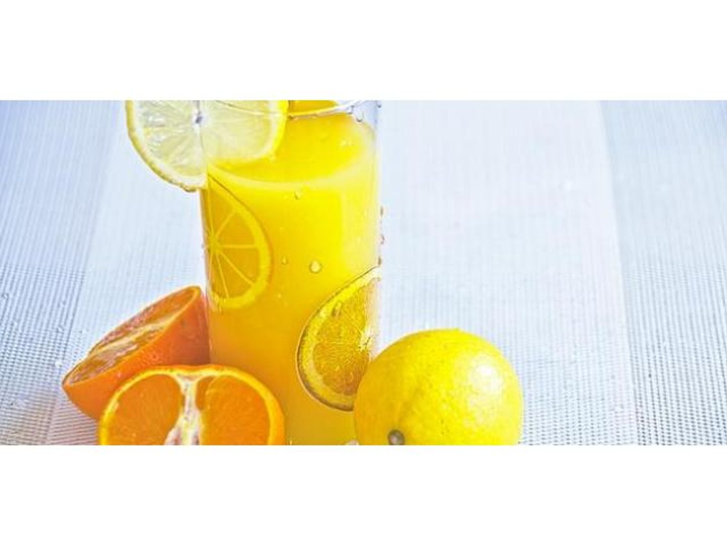 عصير برتقال مع ليمون