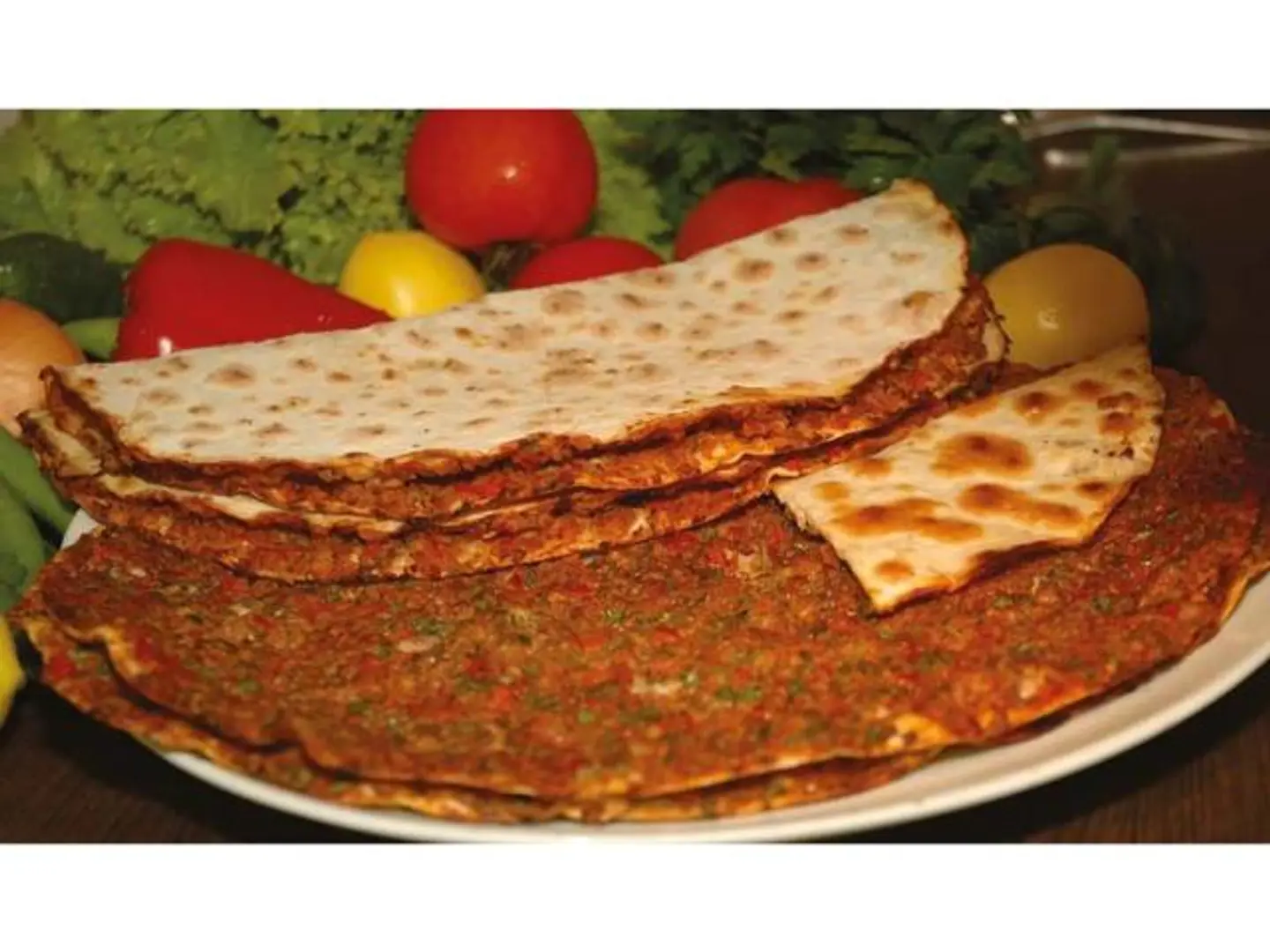 لحم بعجين حلبي