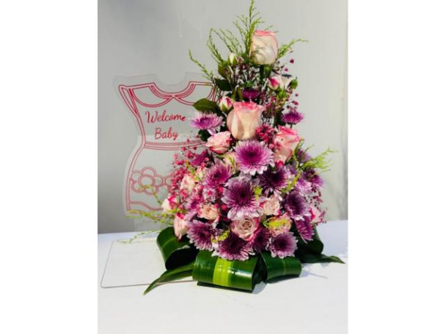 Newborn Girl Stand 502