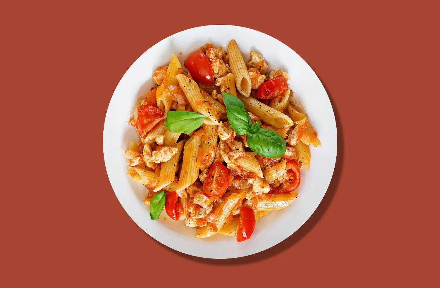 باستا دجاج احمر