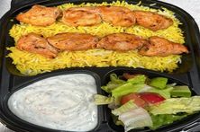 وجبة شخص شيش طاووق مع الأرز