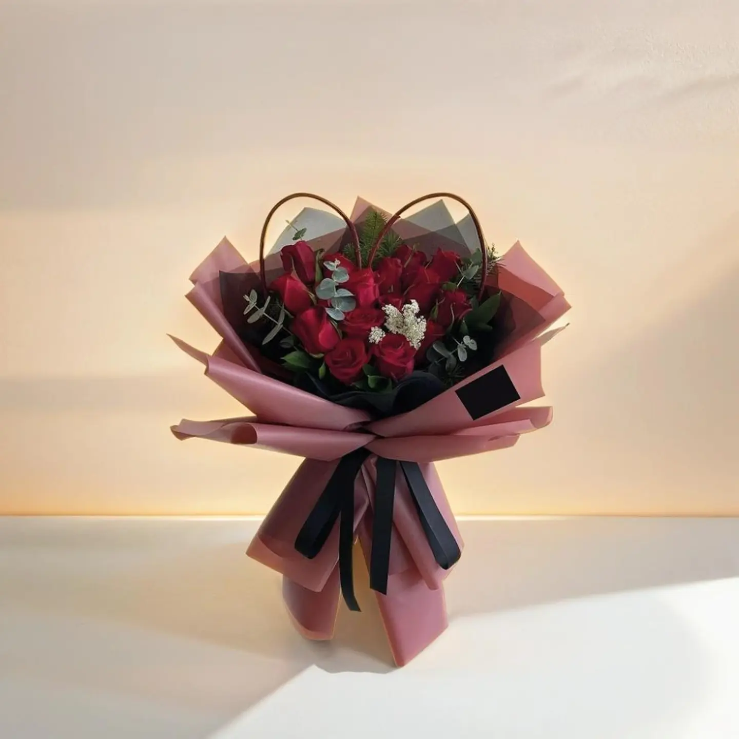 بوكيه صغير جوري احمر