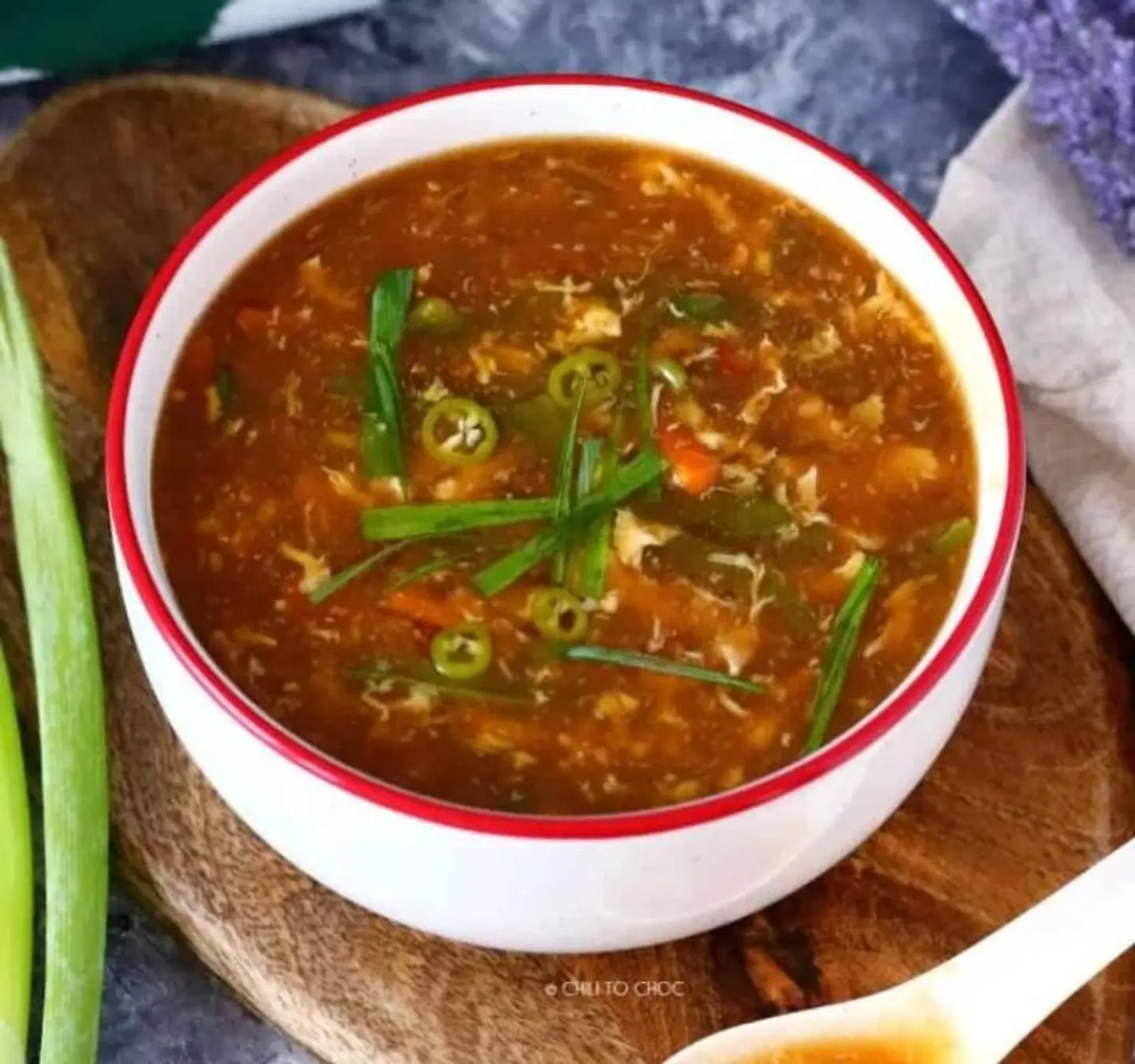 حساء حار وحامض خضار