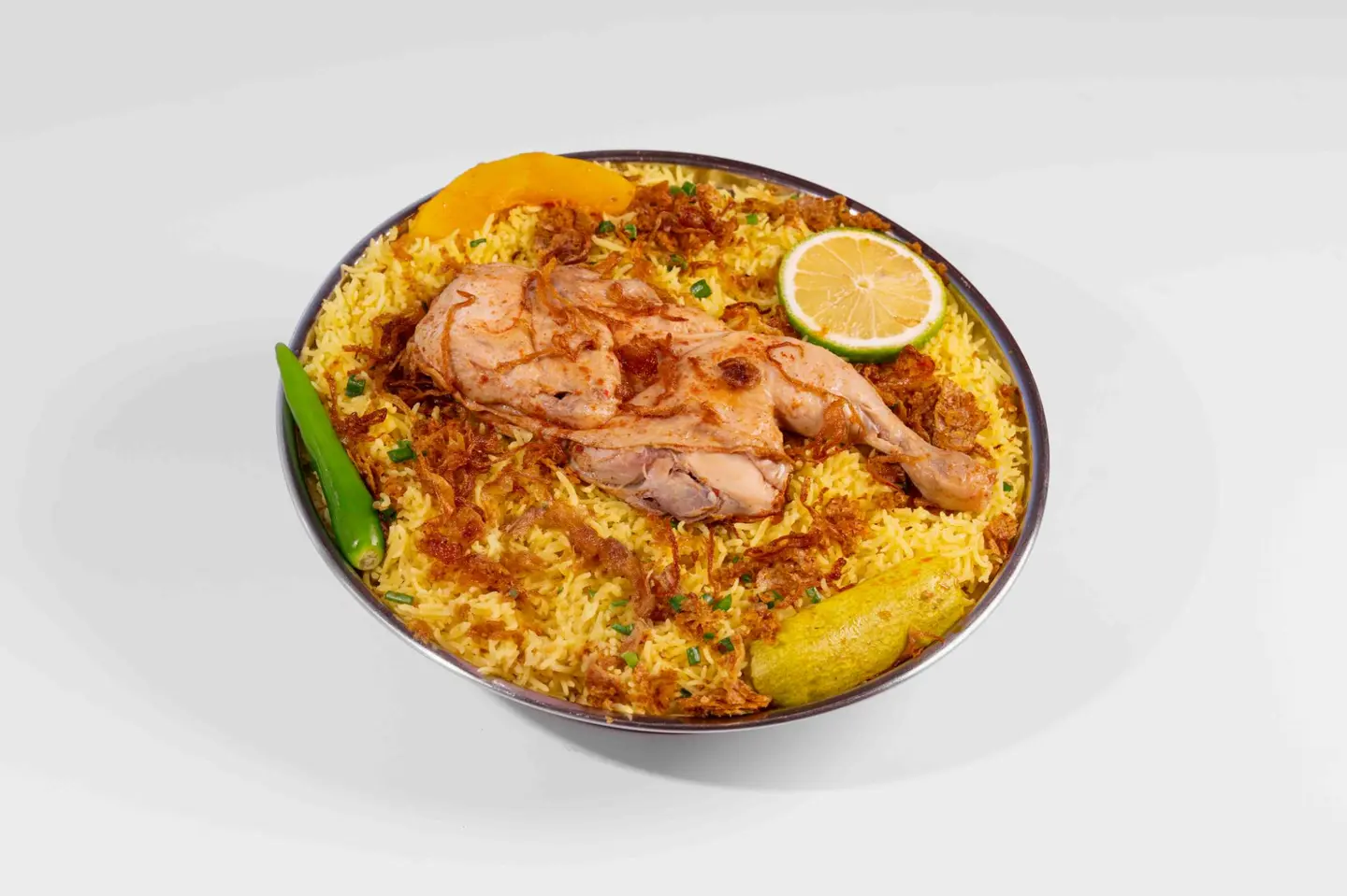 نص حبة دجاج مدفون