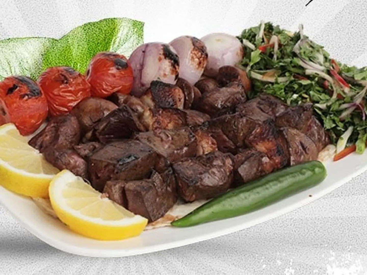 نفر اوصال لحم غنم طازج مع المقبلات