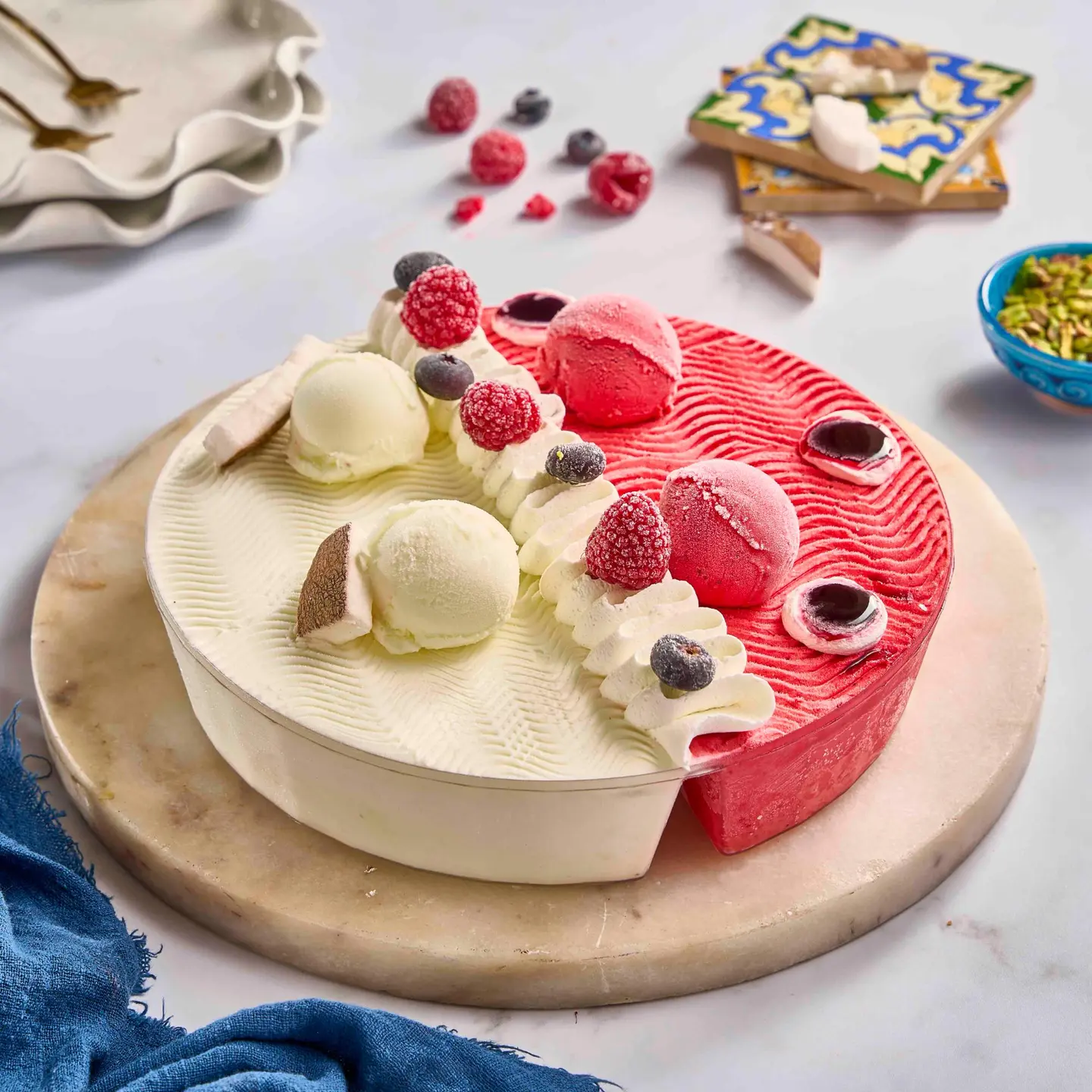 Duetto Ice Vanilla And Strawberry Torte