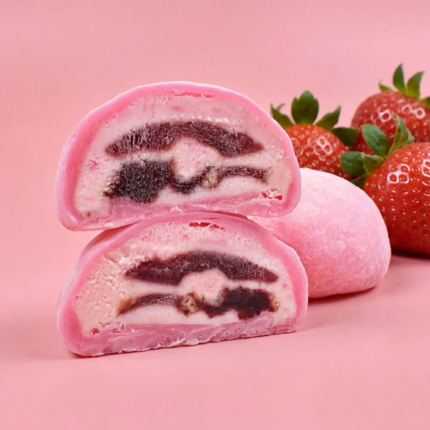 ستروبيري موتشي ايسكريم