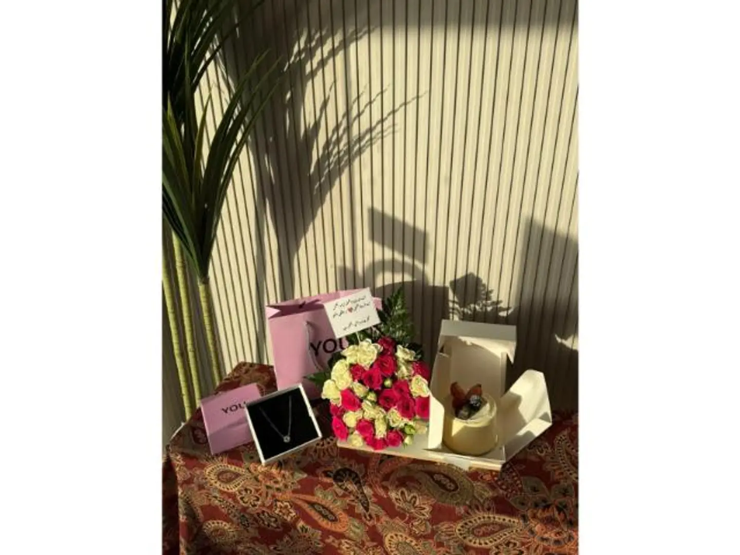 Gift Necklace And Cake 1