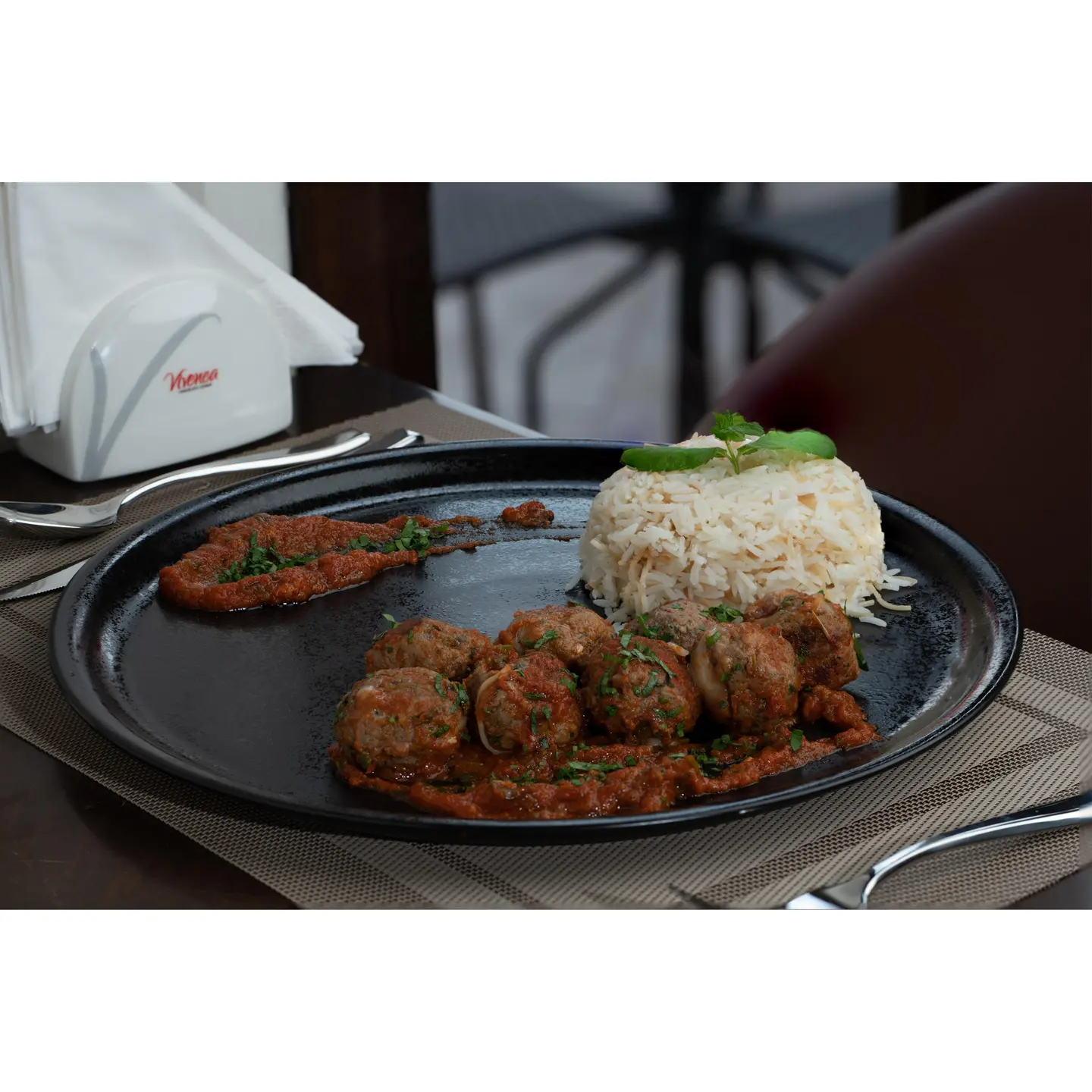 Meatballs With Tomatoes With Spaghetti Pasta