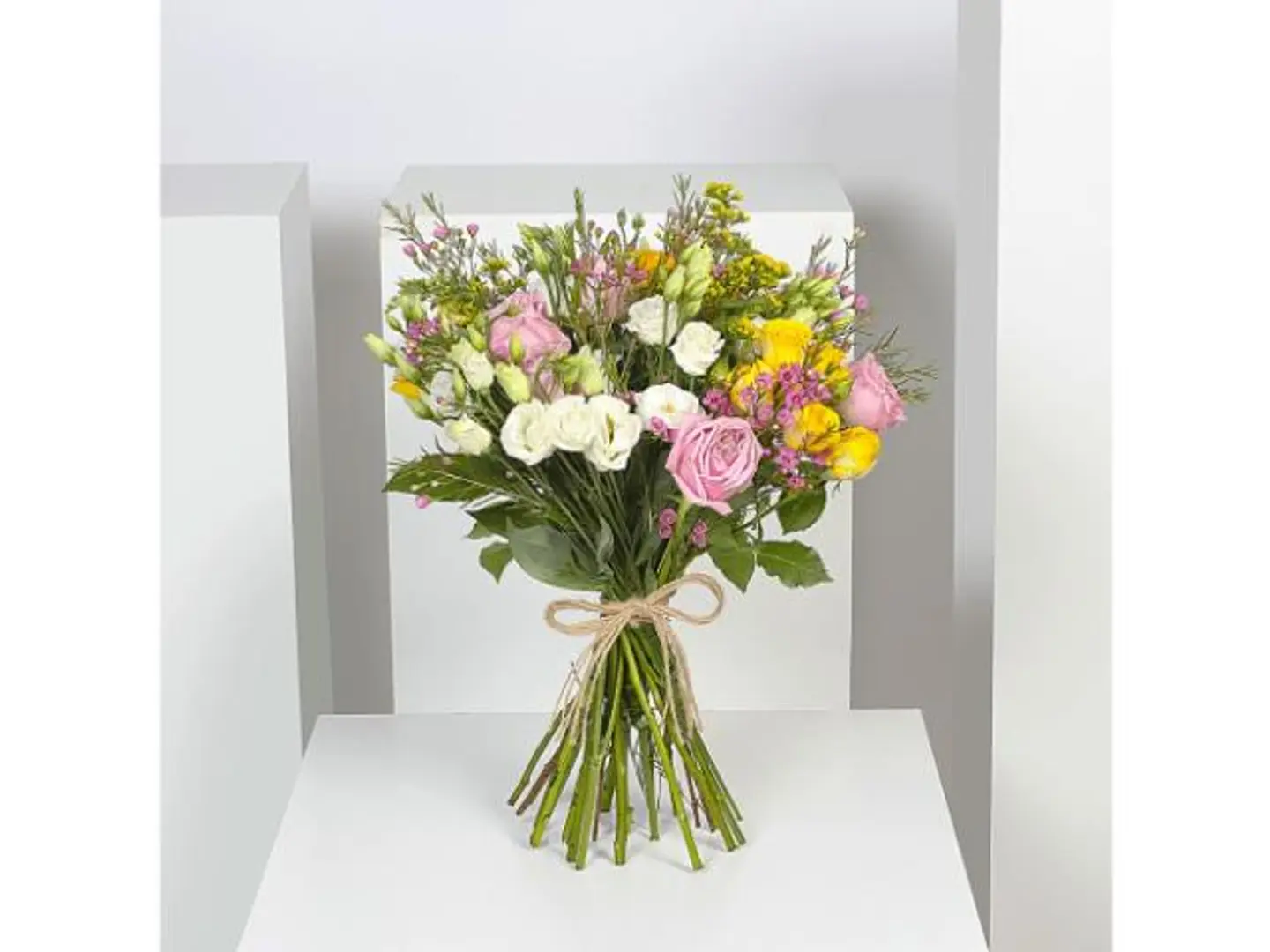 باقة همس الورد