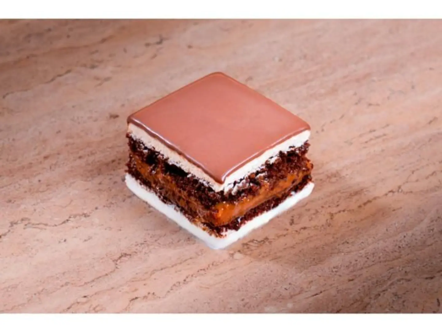 دولتشي ثريز