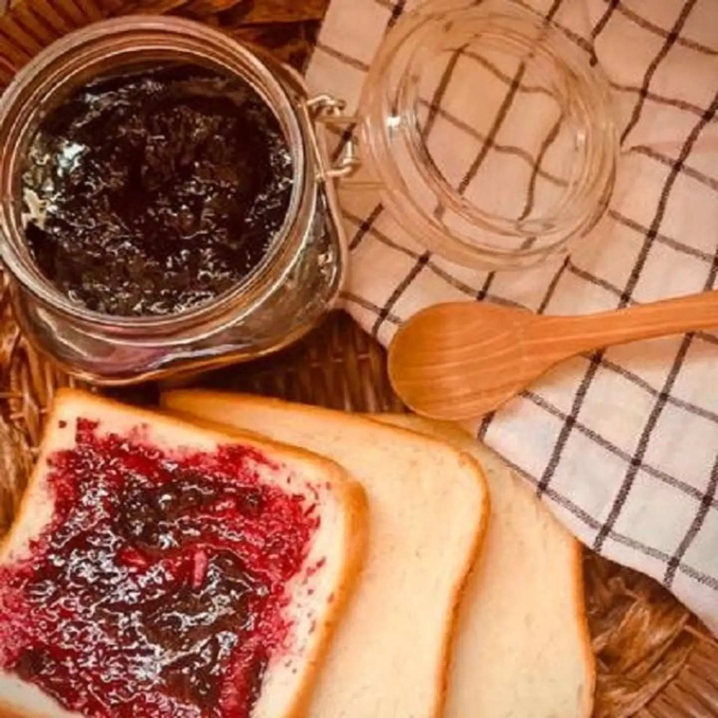 Jam Sandwich