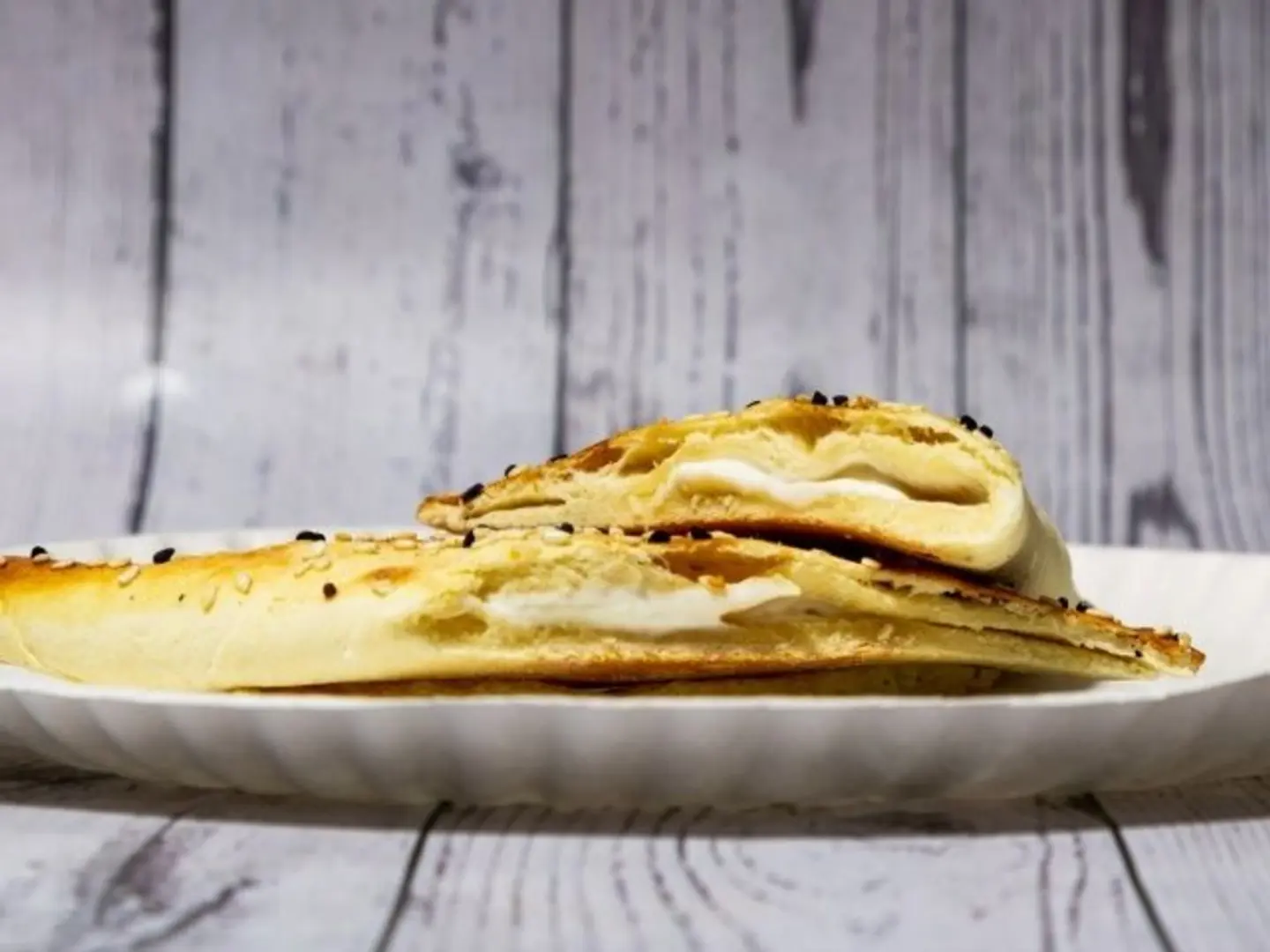 فطيره جبن حلوم