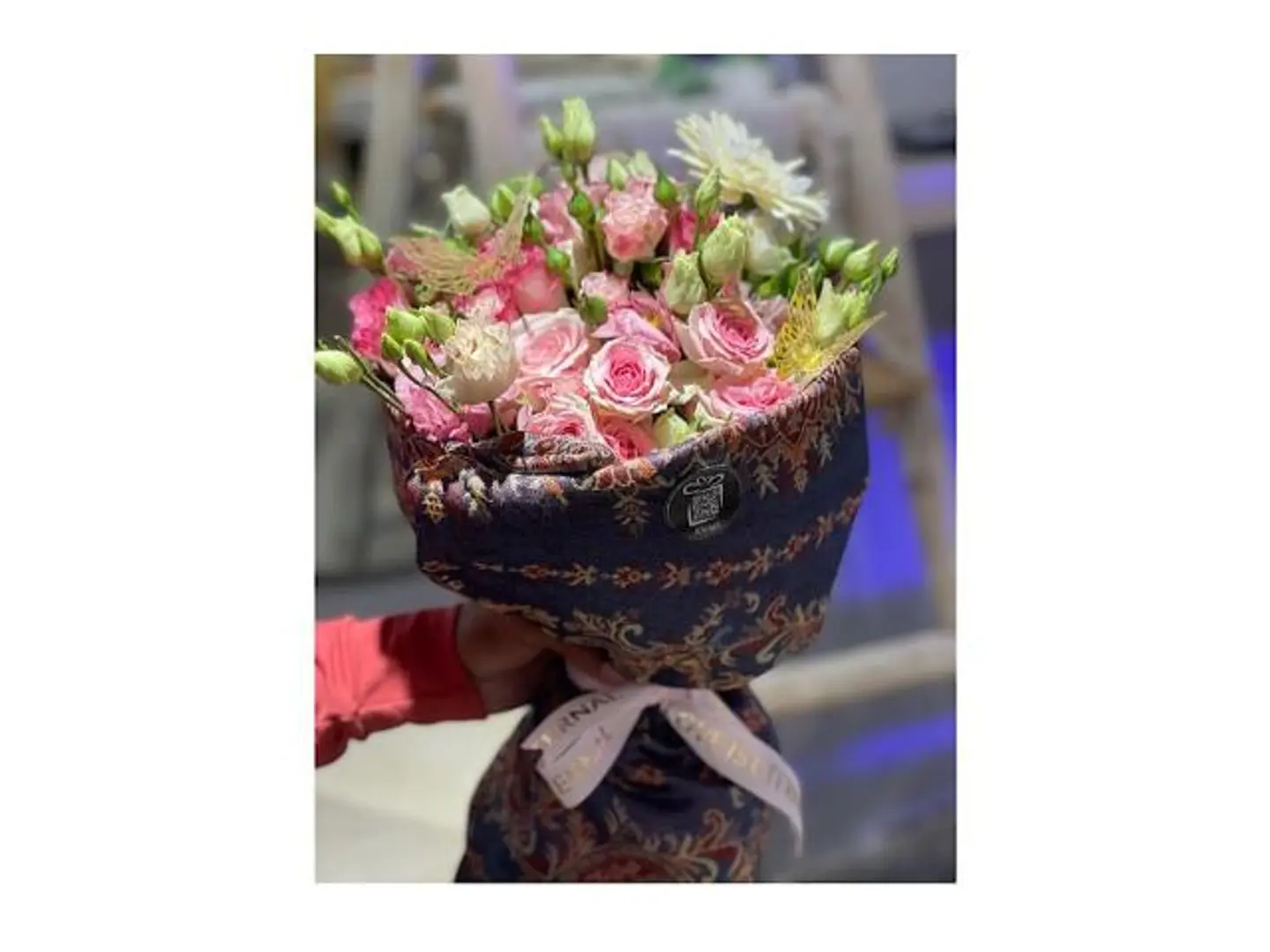 Kashmiri Shawl Bouquet