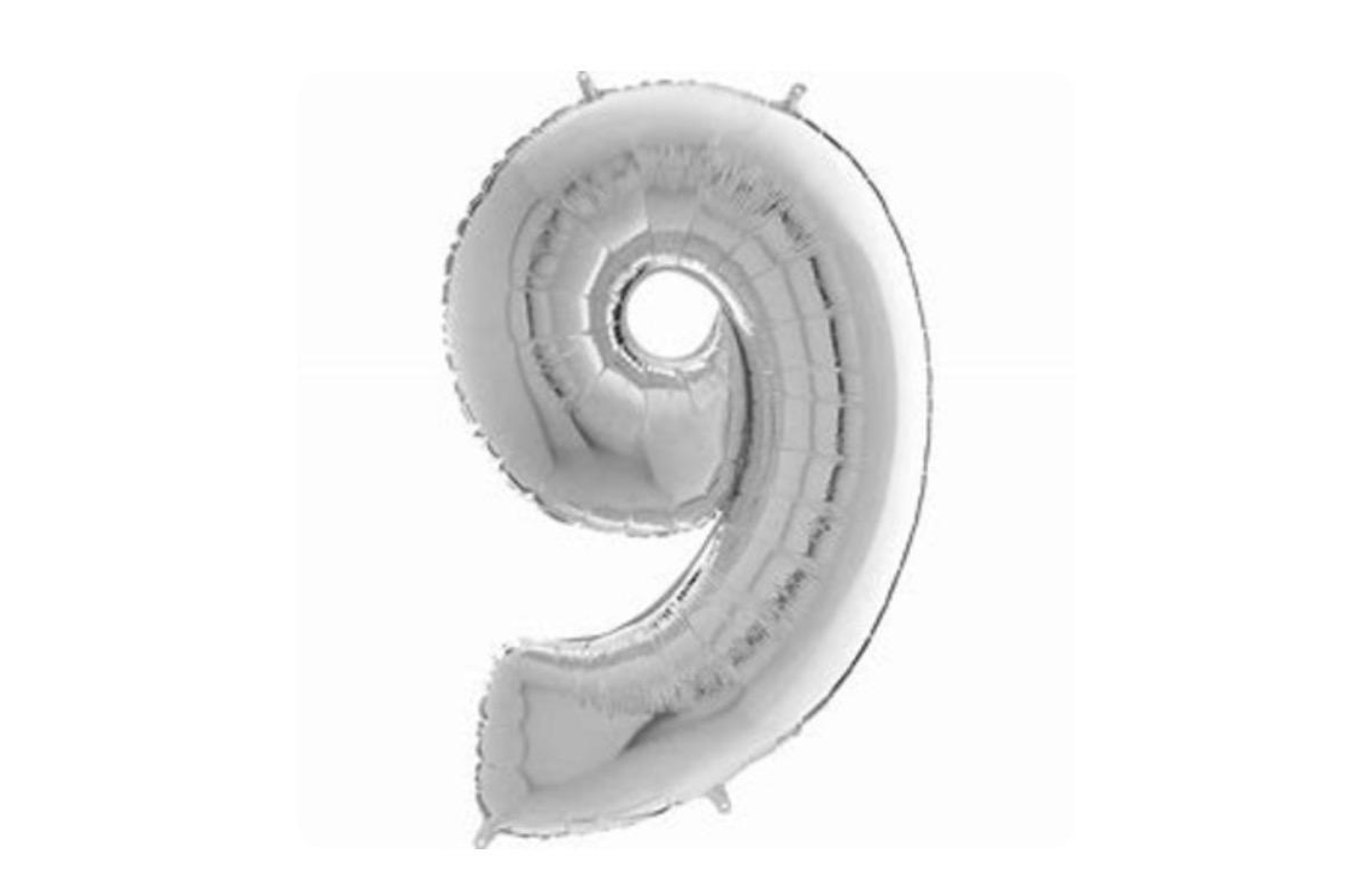 بالون هيليوم ٩