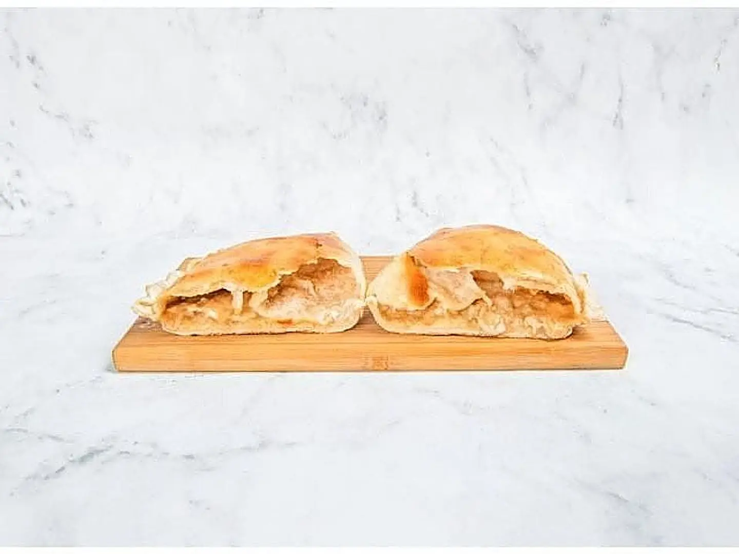 حلاوة طحينية بالجبنة السائلة