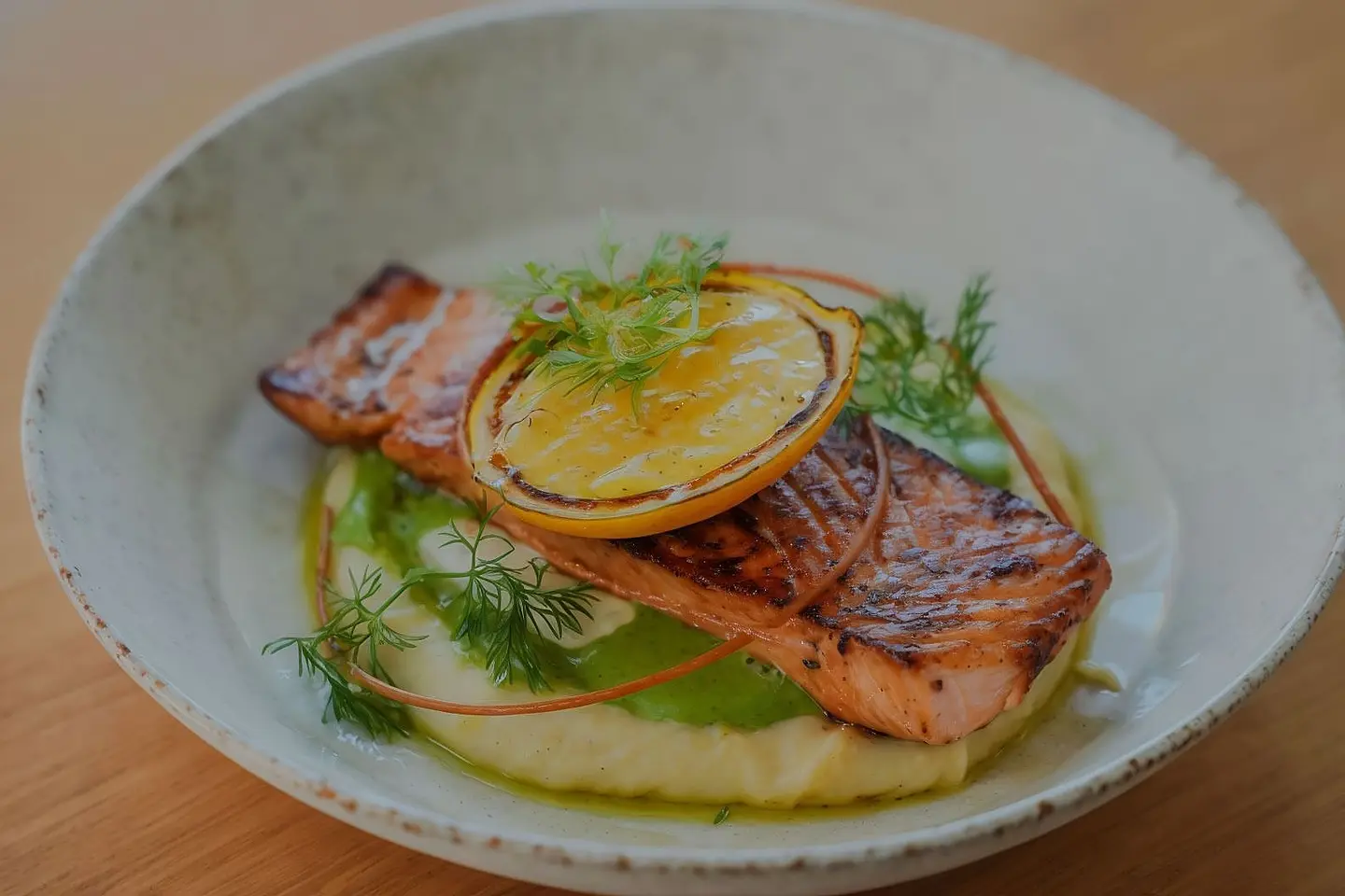 سمك السالمون مع الكريمة