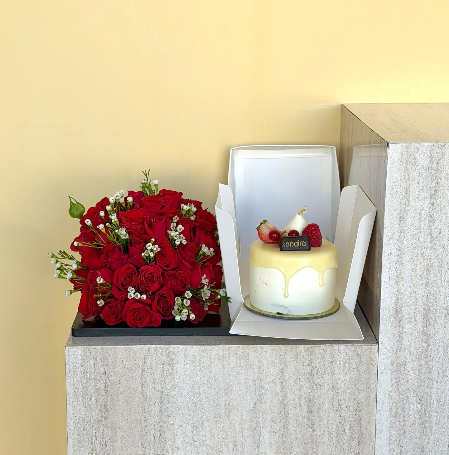 قاعدة كيكة التوت الاحمر