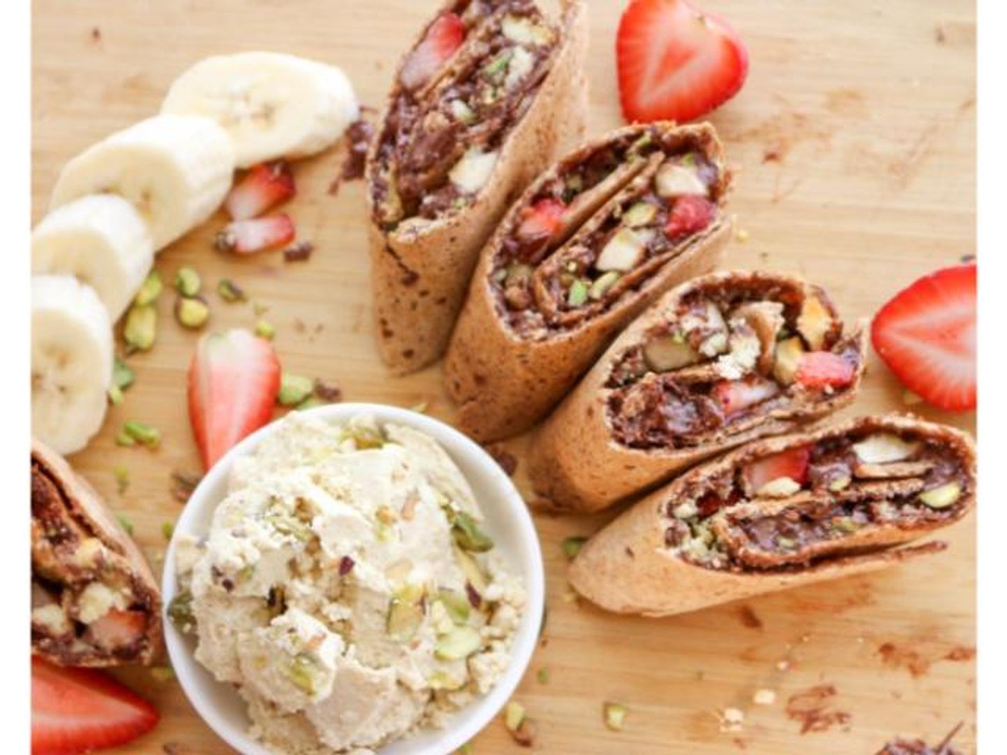 Saj Bread With Nutella And Fruits