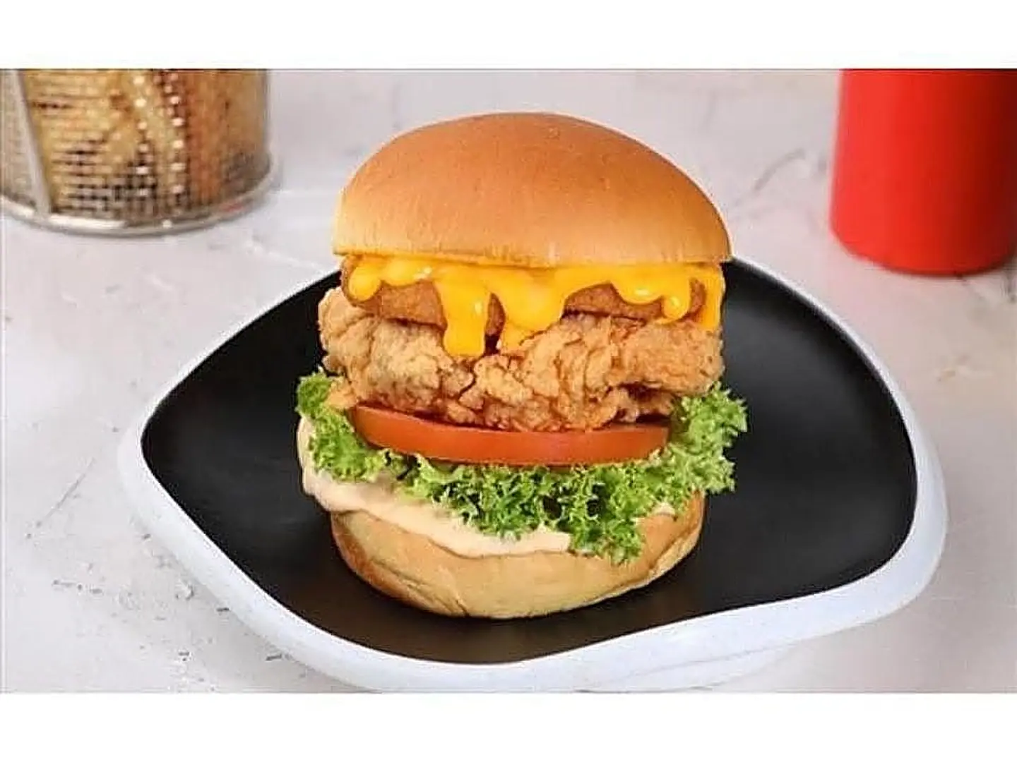 برجر دجاج بالجبنة