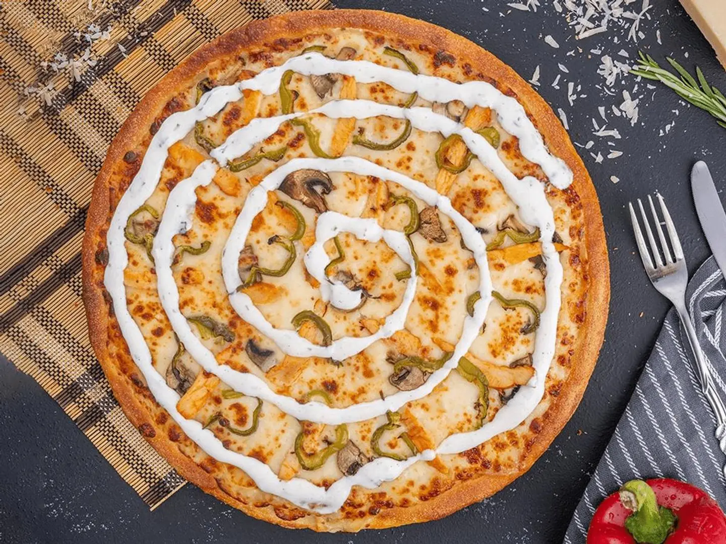 Garlic Shawarma Pizza