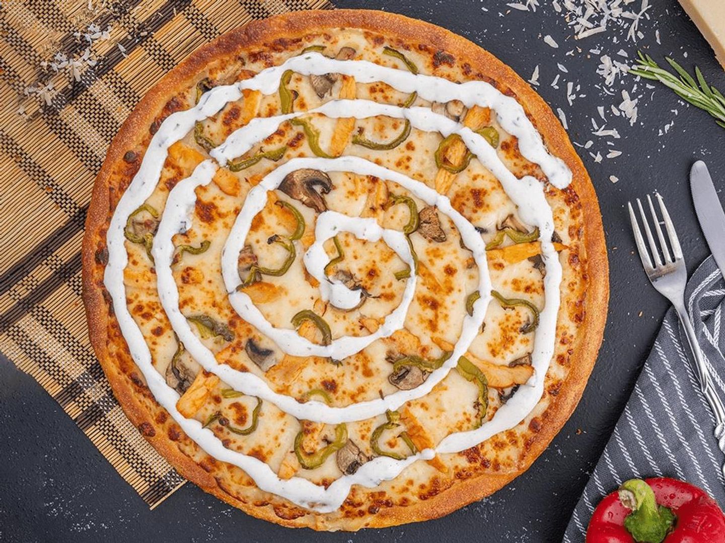 Garlic Shawarma Pizza