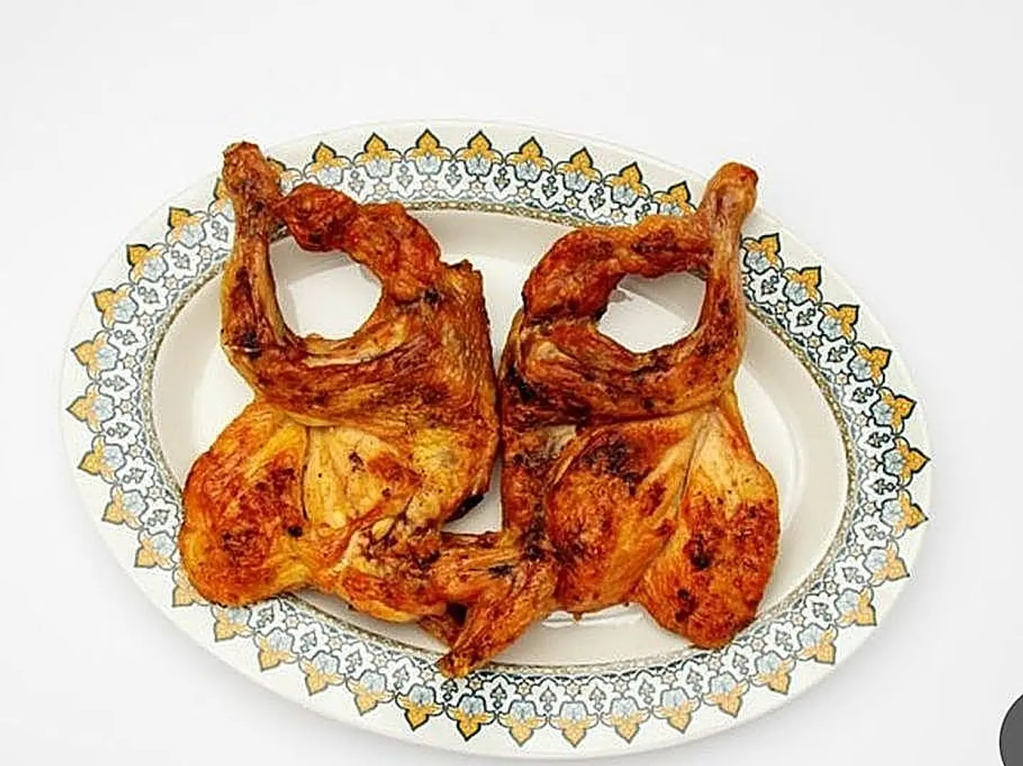 دجاج مظبي ساده بدون رز- حبة كاملة