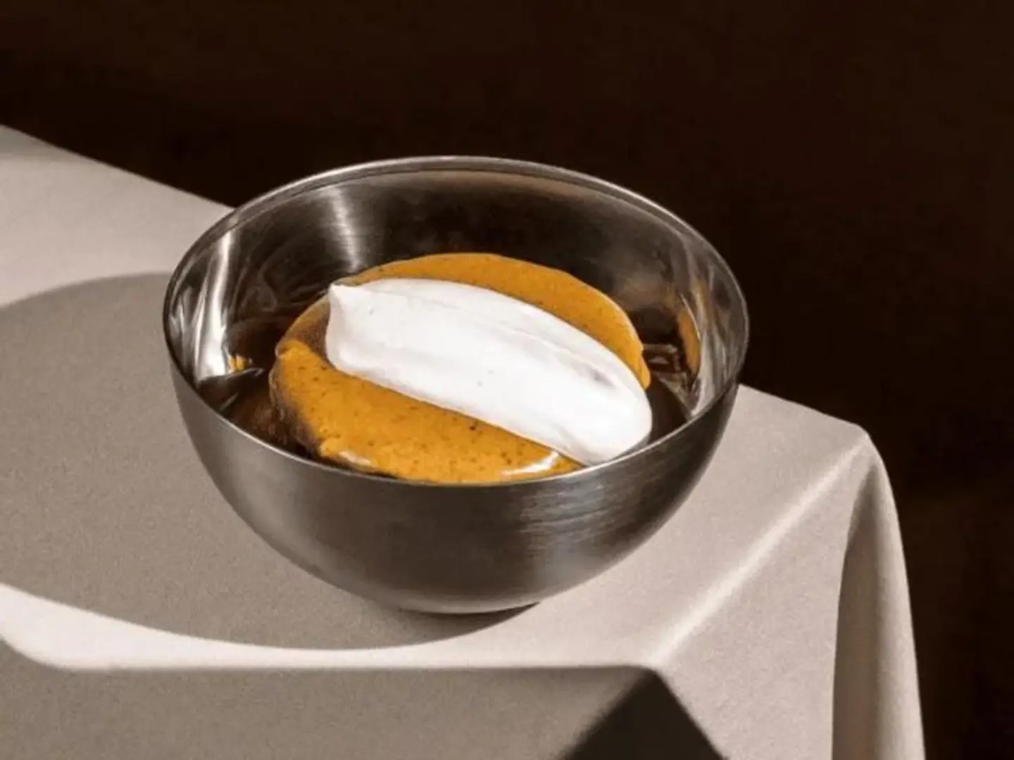 كيكة التمر بروليه