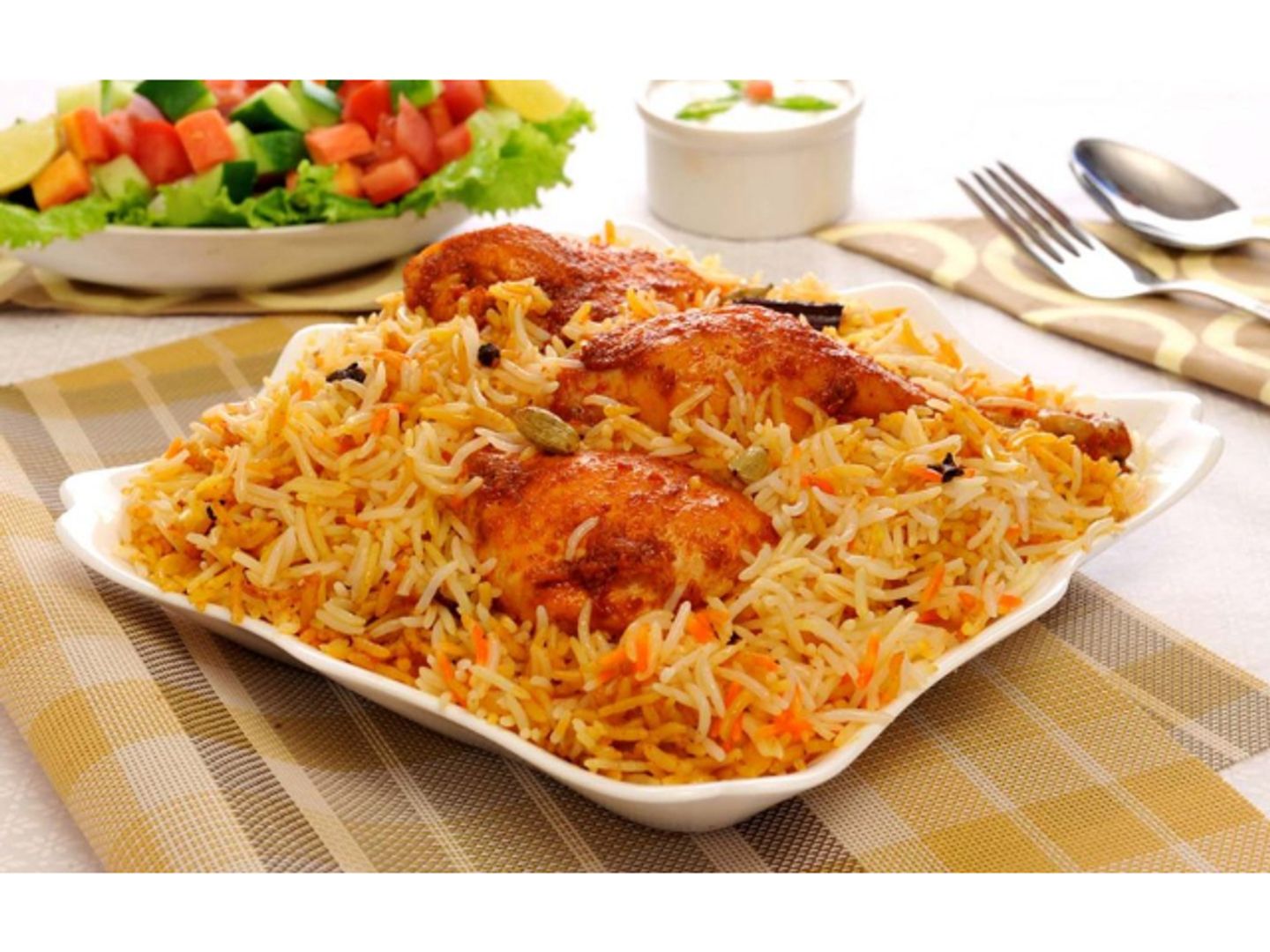 دجاج عدني الساخن كبير