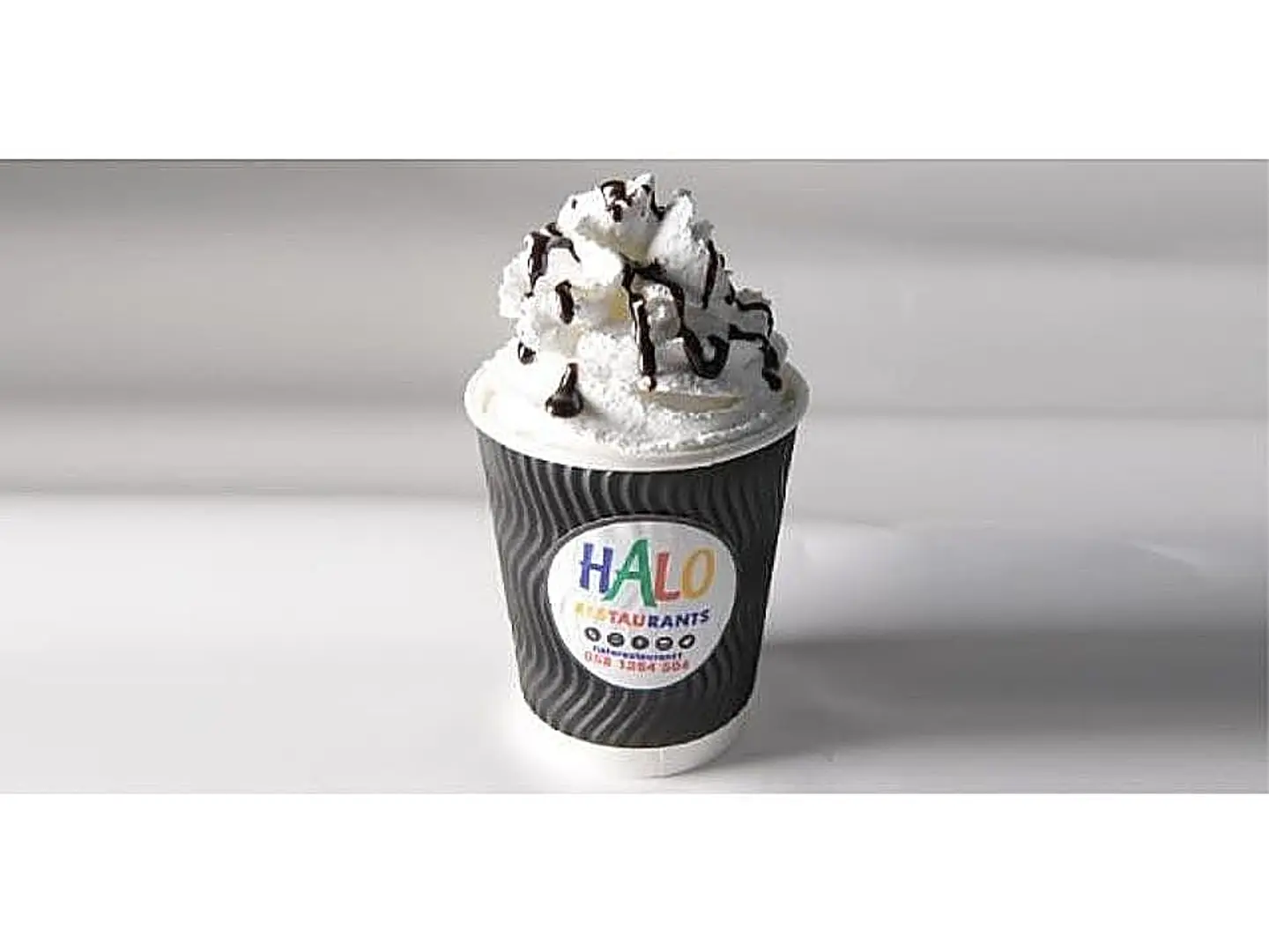 موكا وكريم وسط