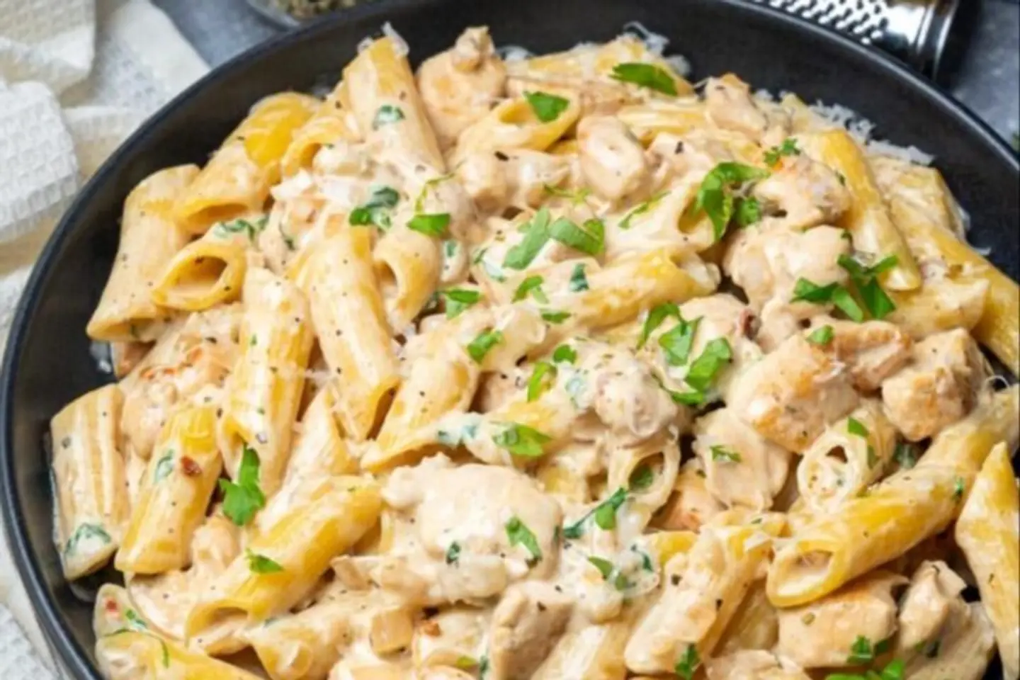 معكرونة كريمية