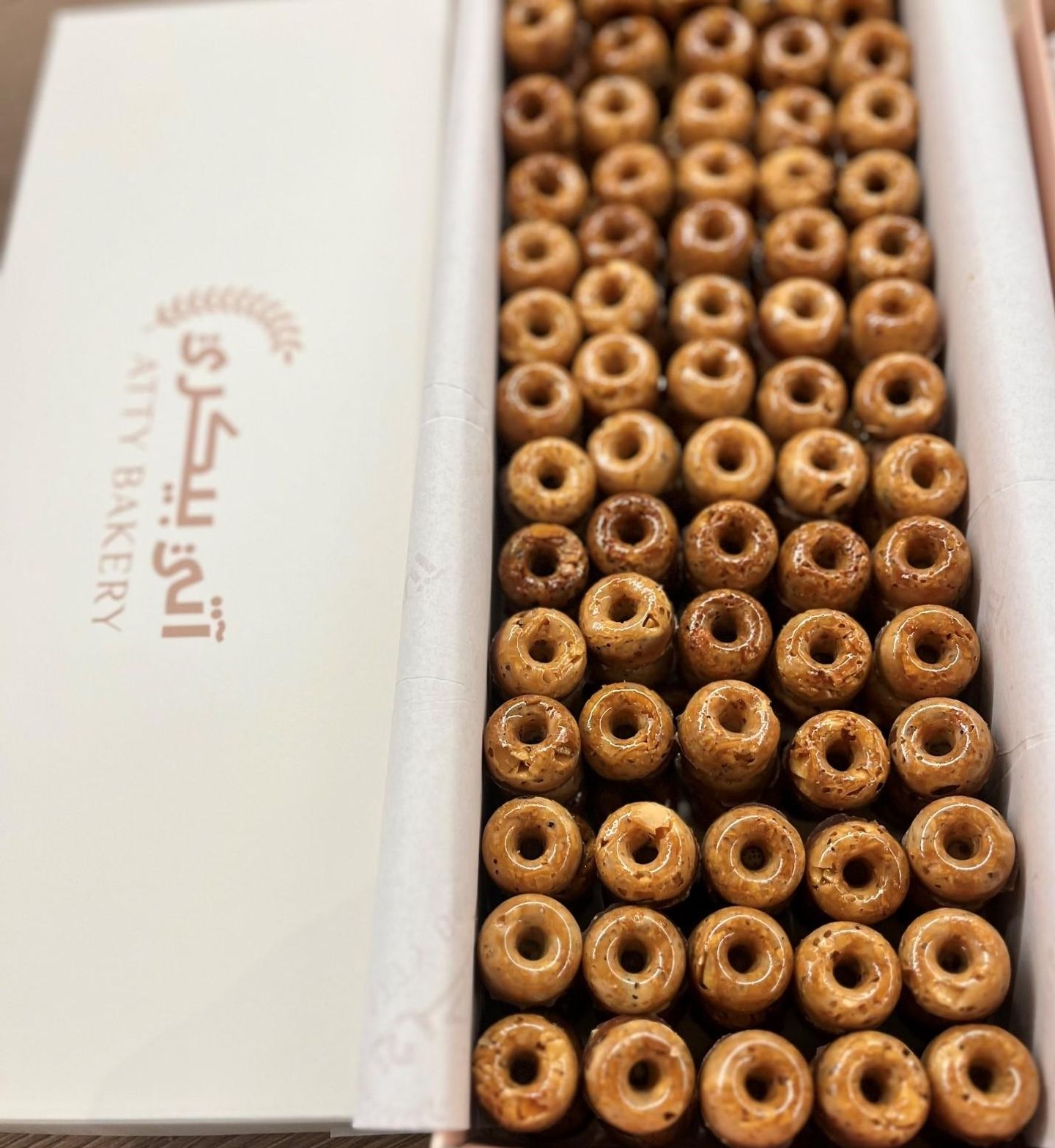 كرنشي اللوز