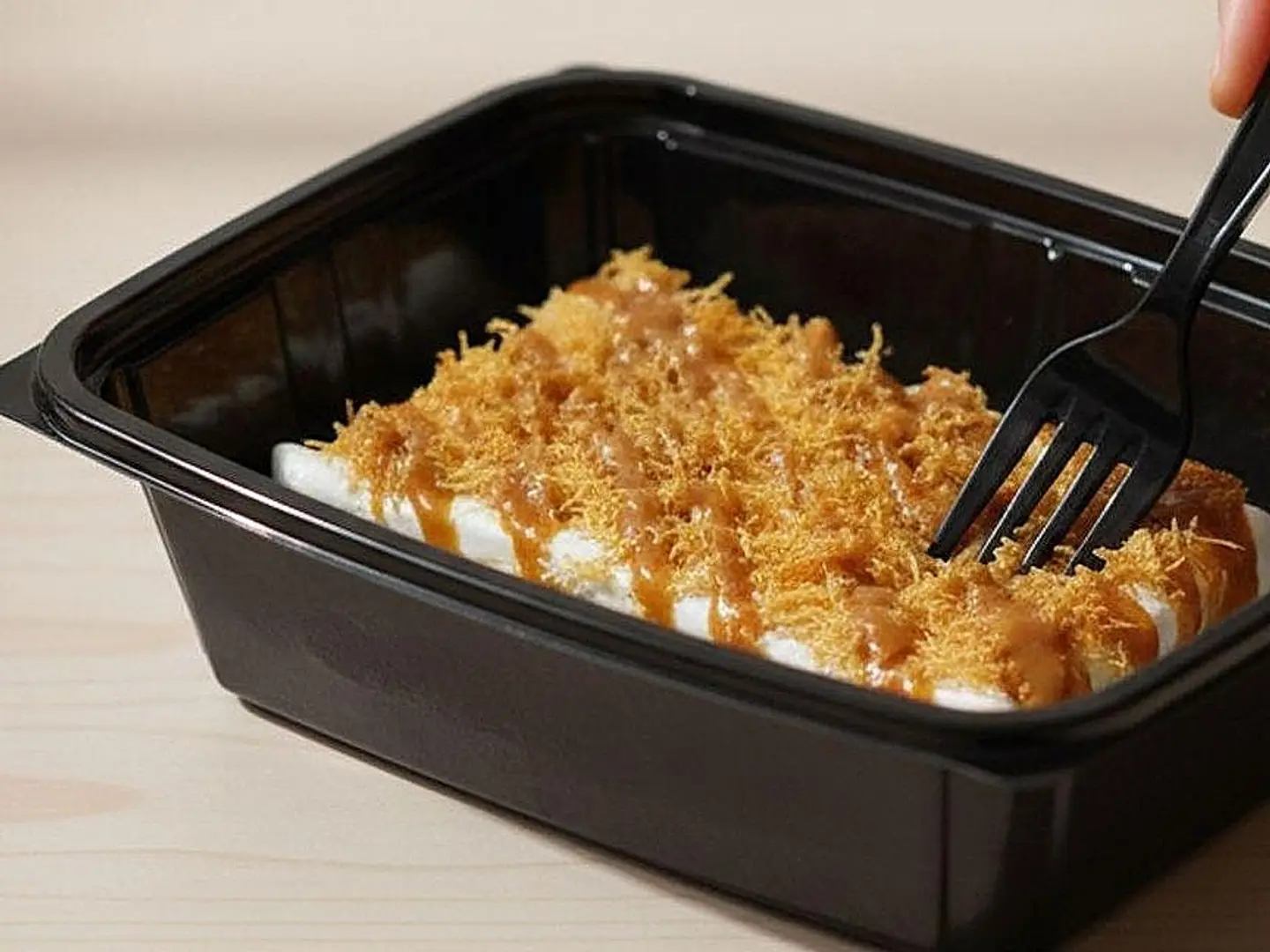 قشطوطة كنافة وصوص لوتس