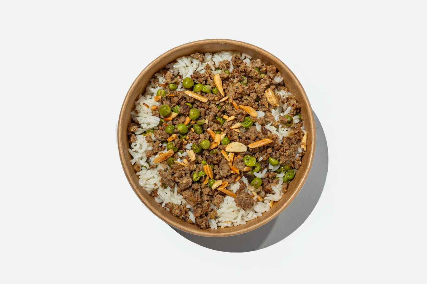 رز مبهر باللحم المفروم والمكسرات