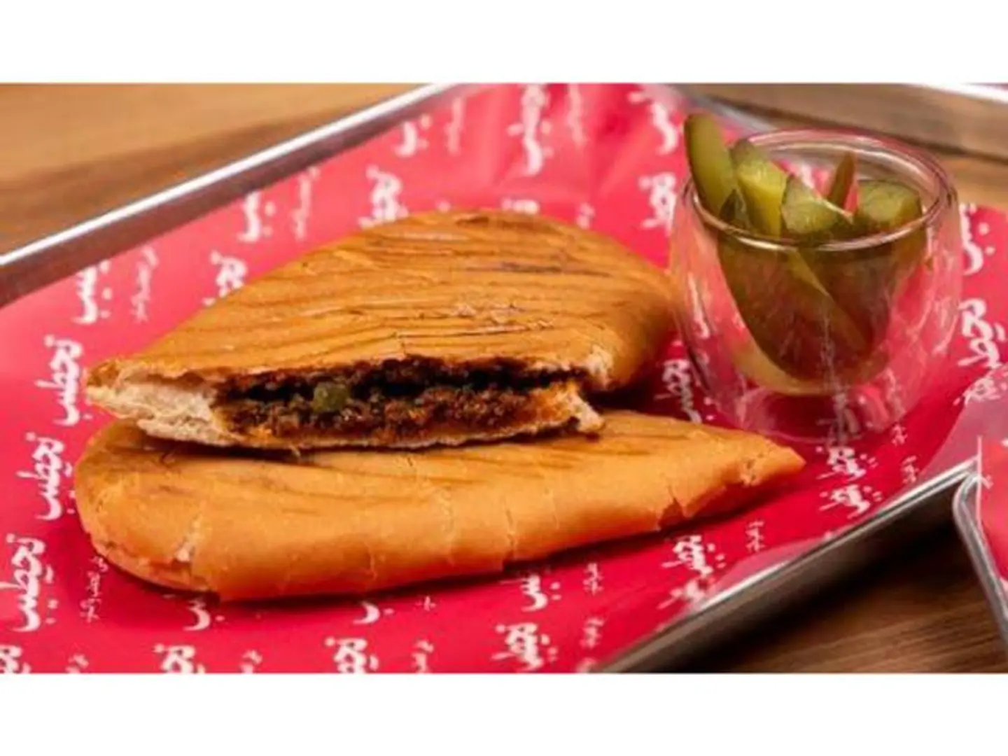 ساندوتش سجق