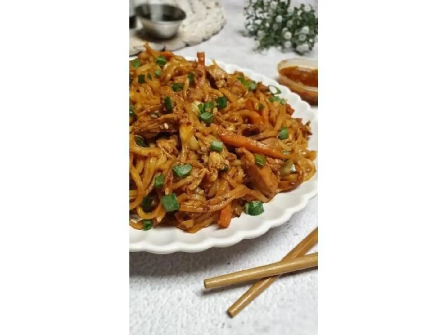 Schezwan Chicken Noodles