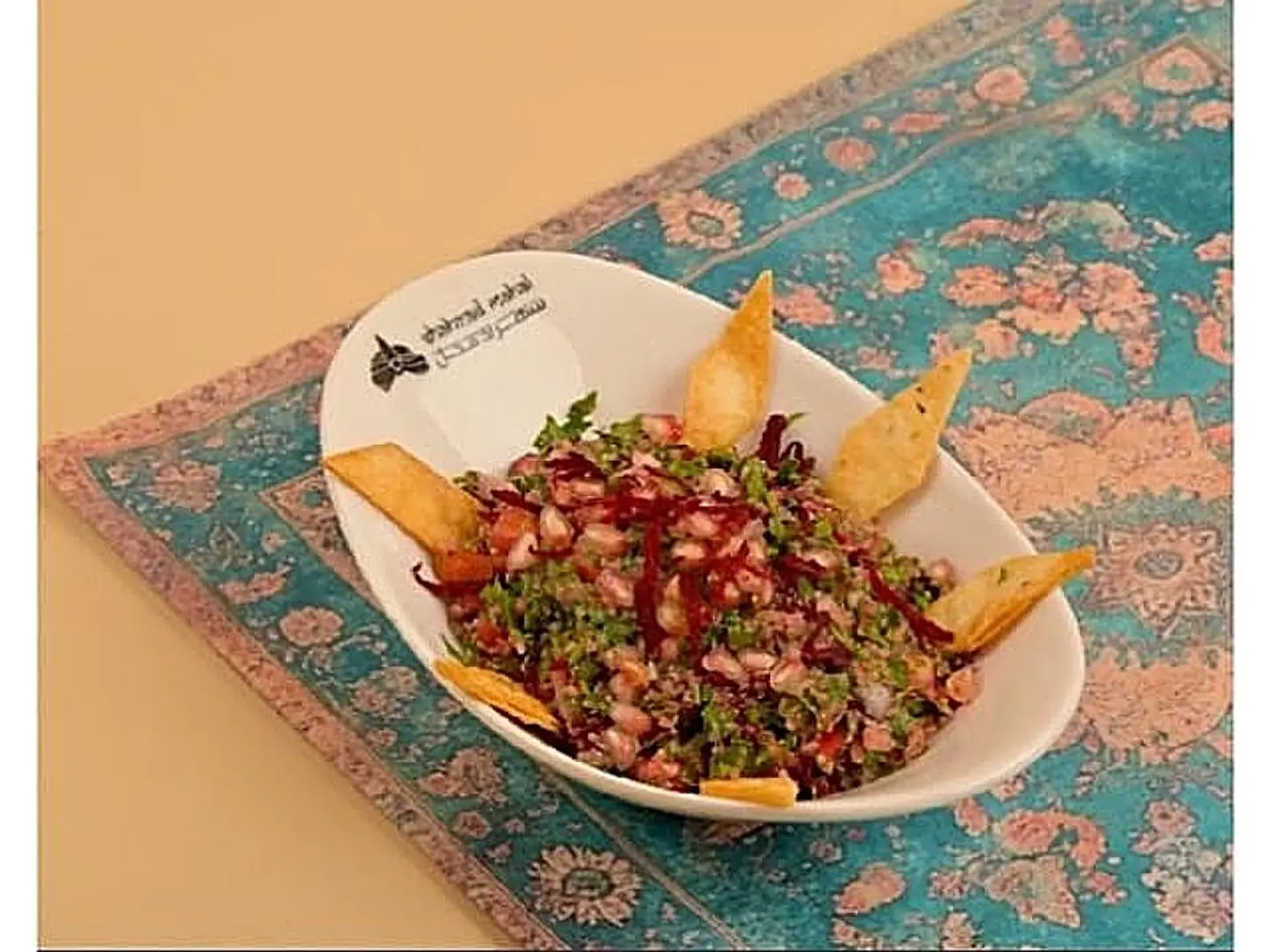 سلطة كينوا بالبنجر