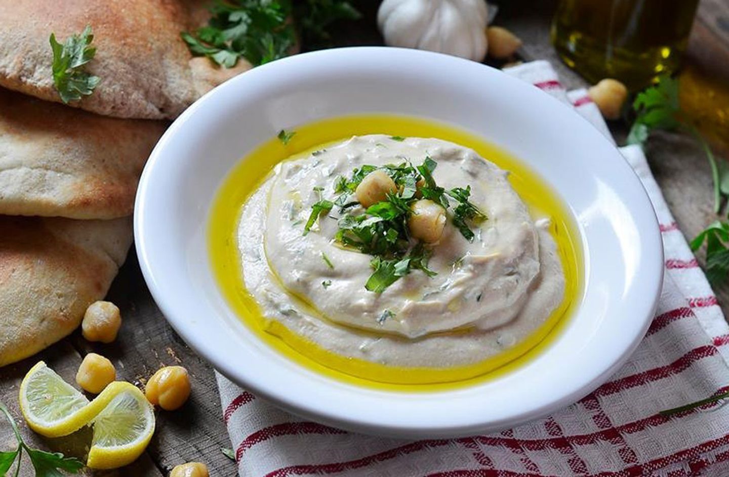 Beiruty Hummus With Nuts