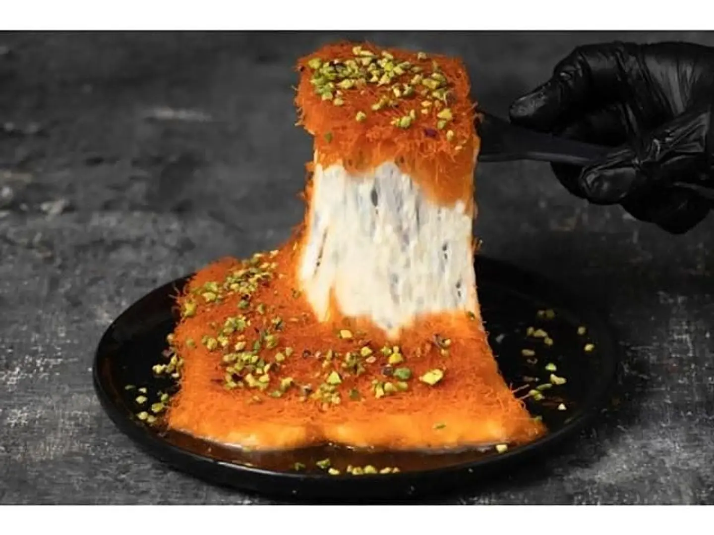 Nabulsi Kunafa With Cream And Cheese