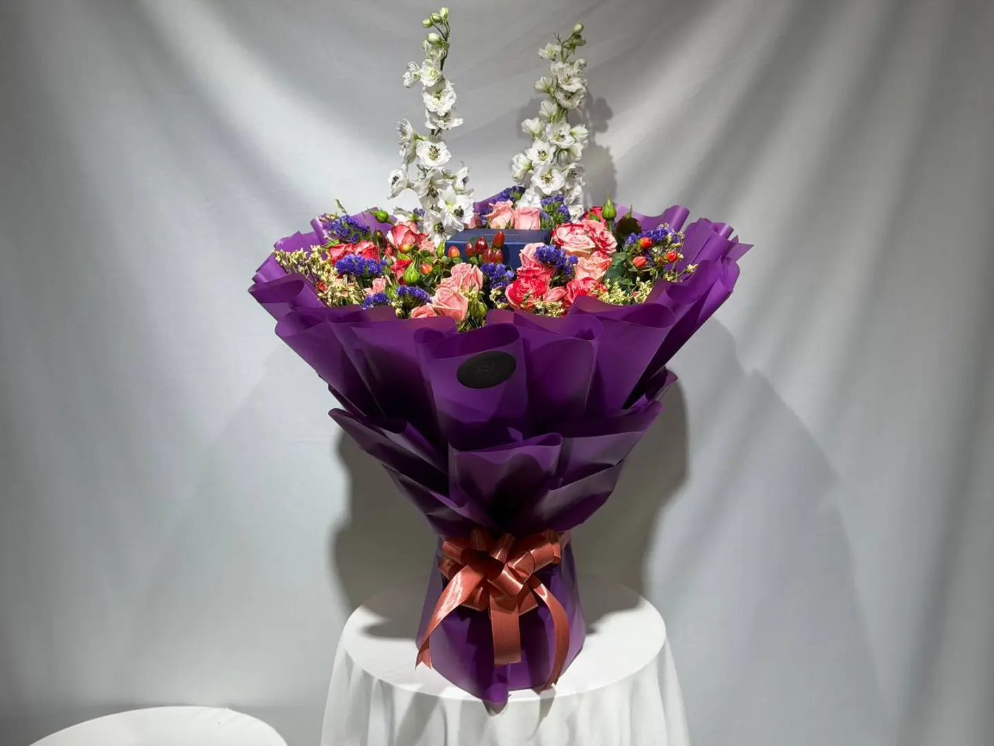 باقة الحب مع سلسال ماركة سواروفسكي