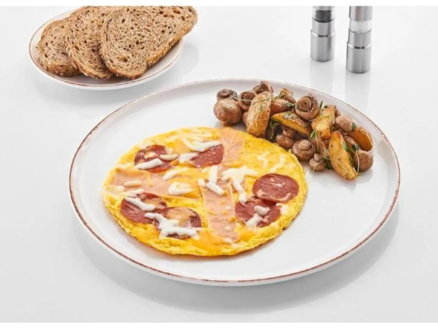 Pepperoni And Smoked Turkey Omelette