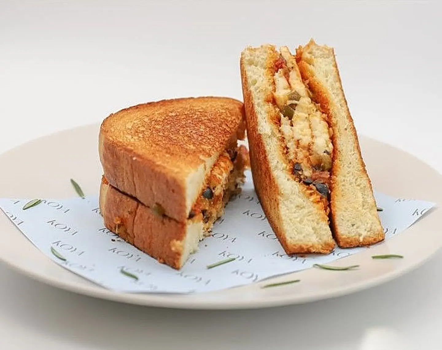 ساندويتش حلومي مشوية