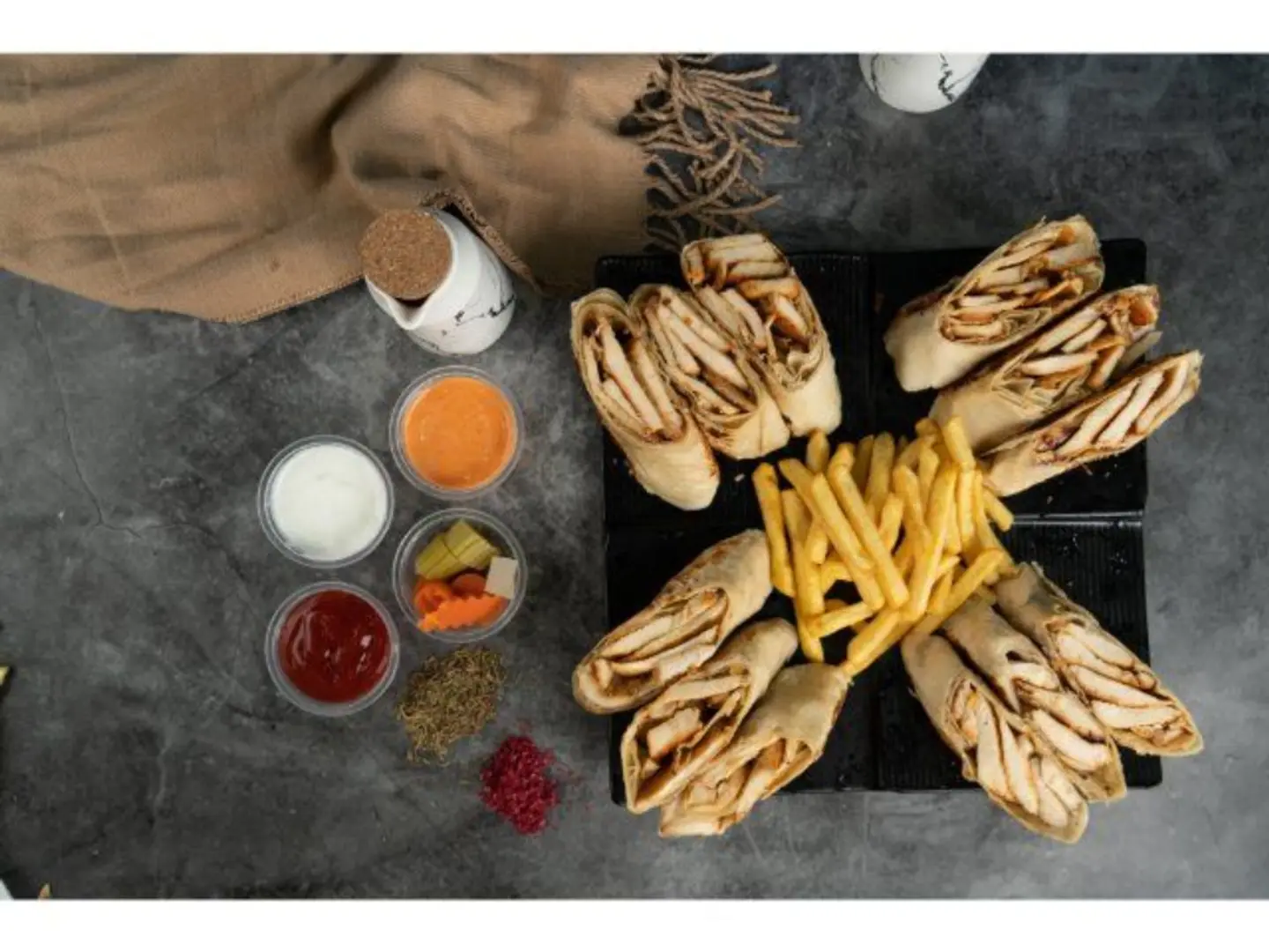 عربي لحم مشكل بالجبن